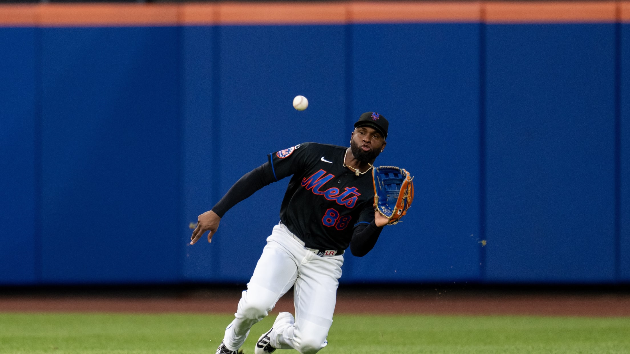 Luis Robert Jr.'s sliding catch