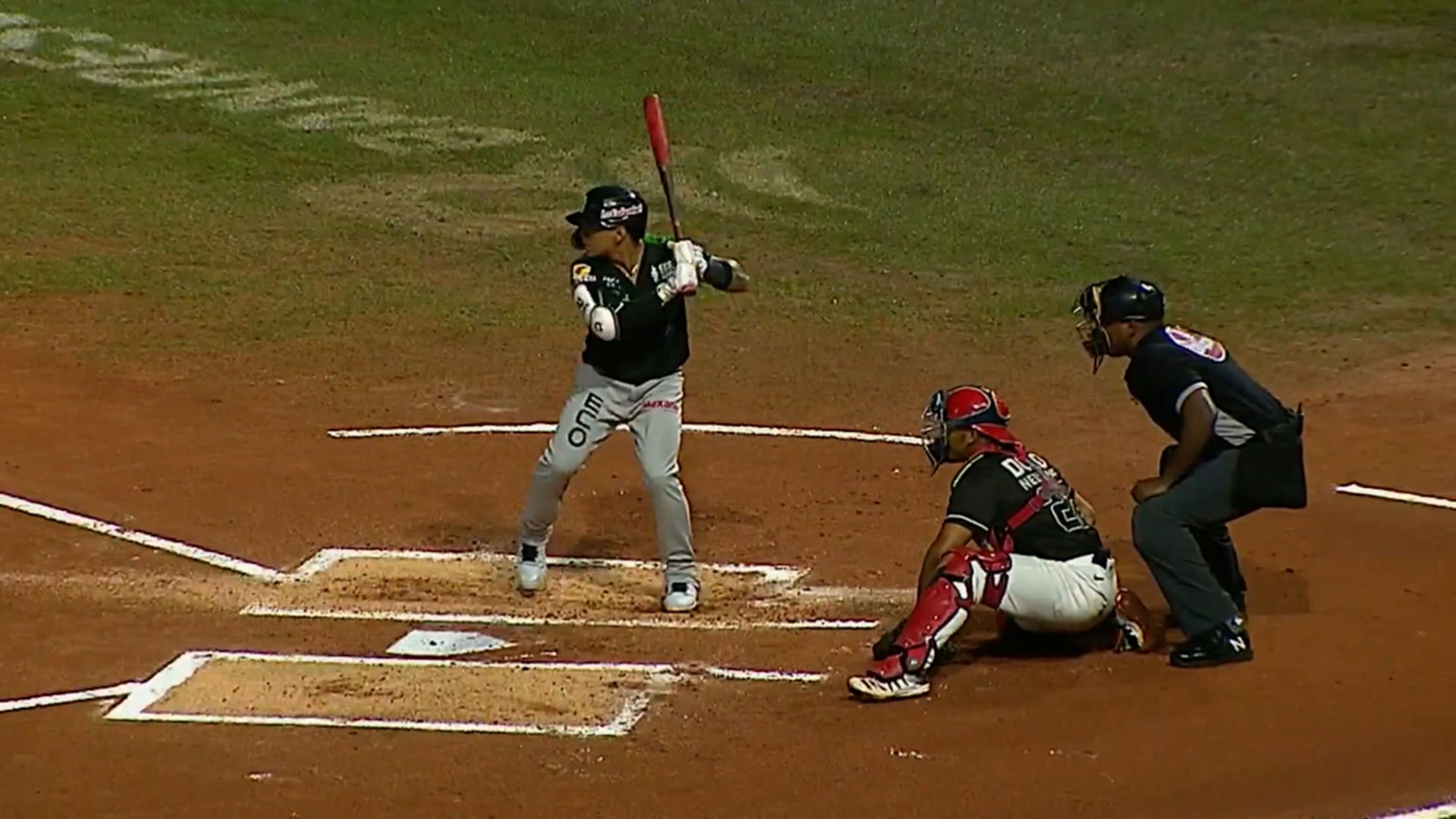 Ismael Munguia dispara hit impulsor