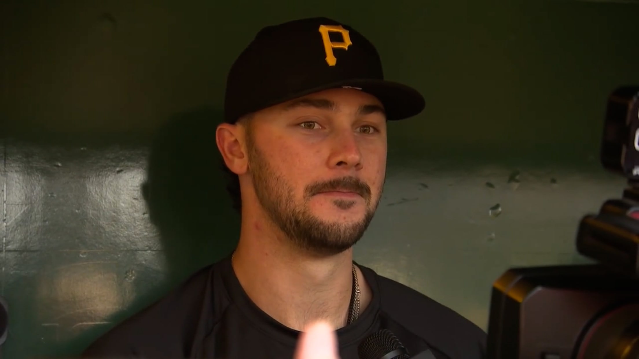 Paul Skenes reacts to Konnor Griffin's extension