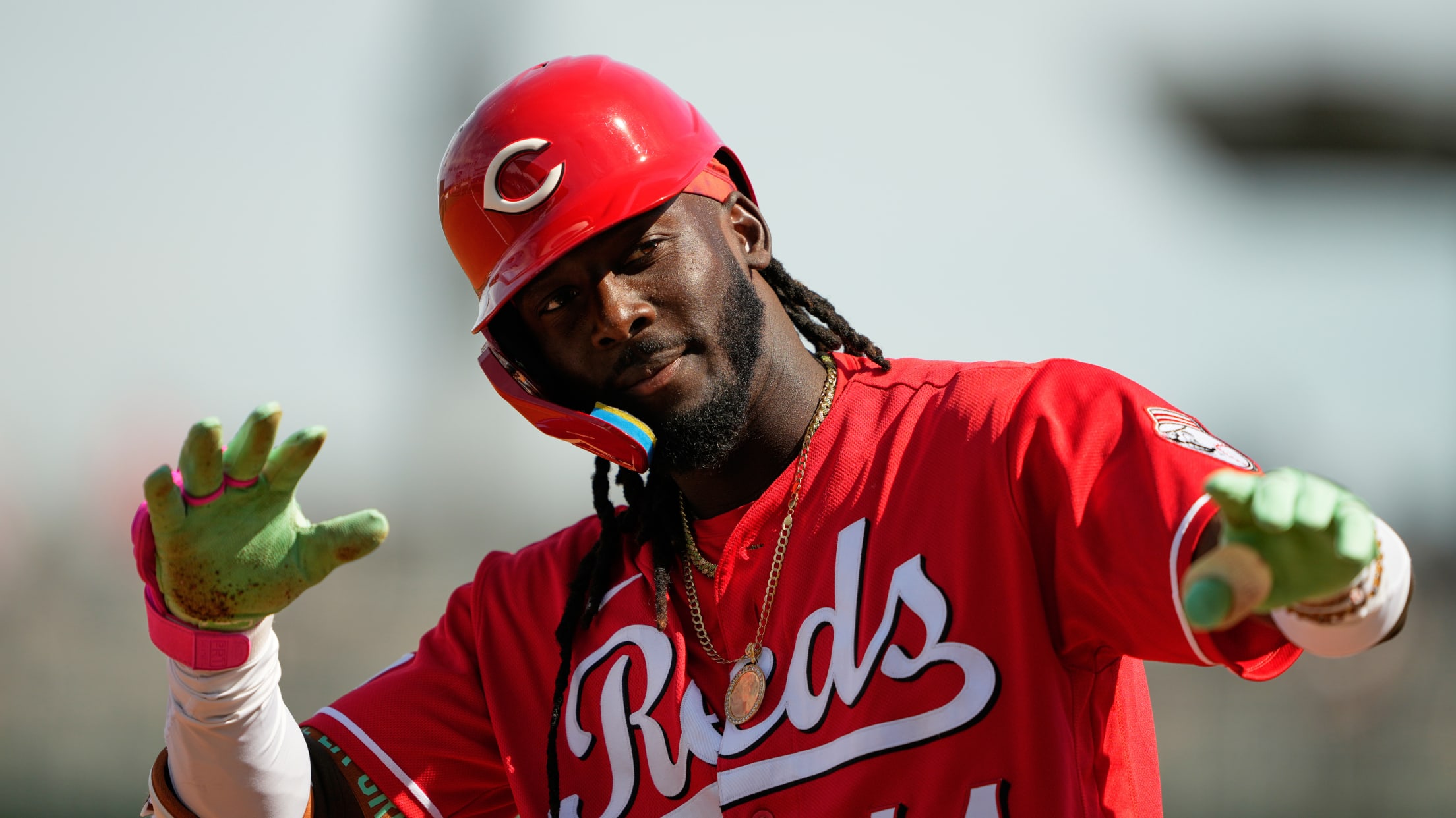 Elly De La Cruz hits a triple