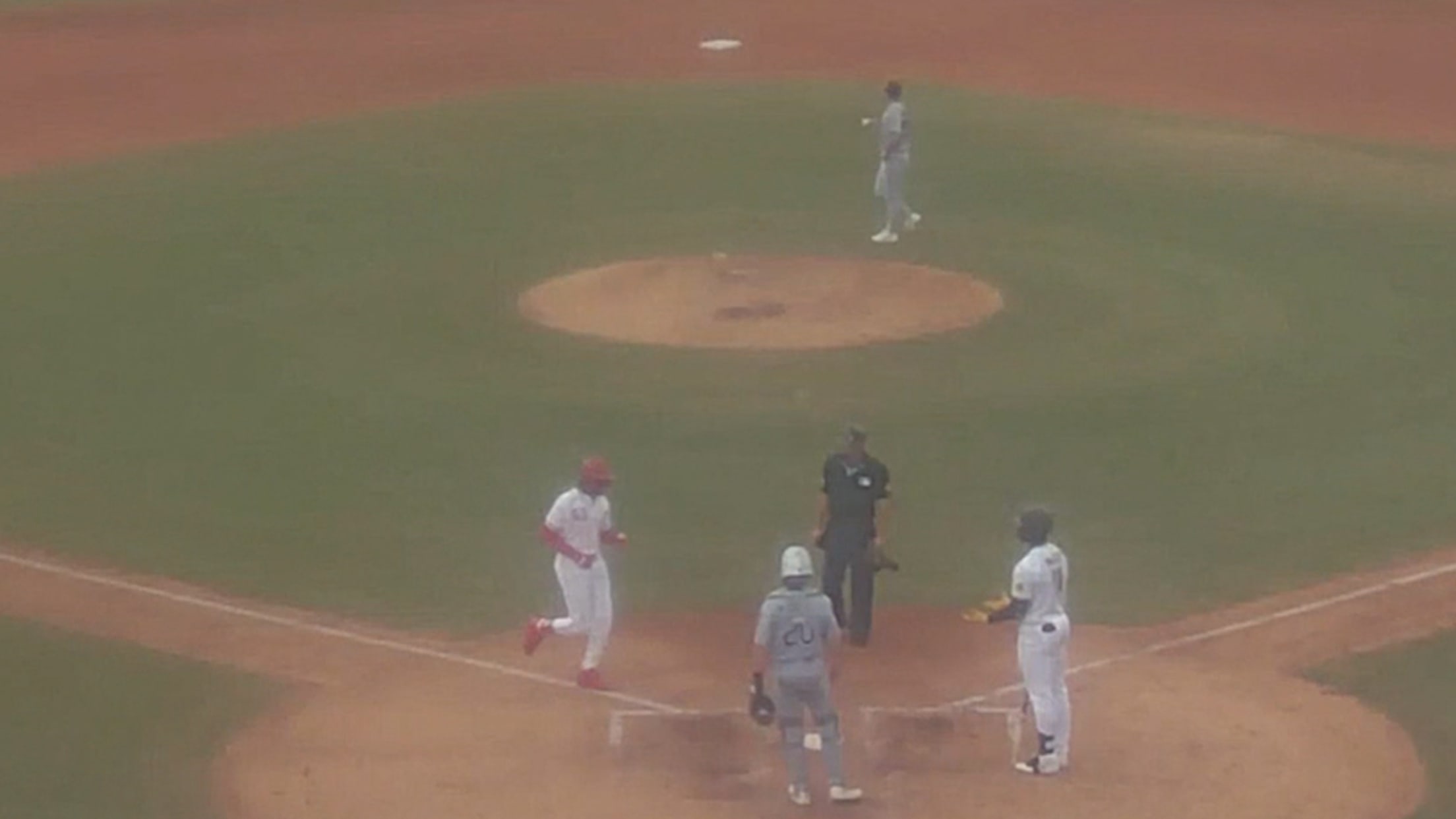 Yerlin Confidan's three-hit, two-RBI game