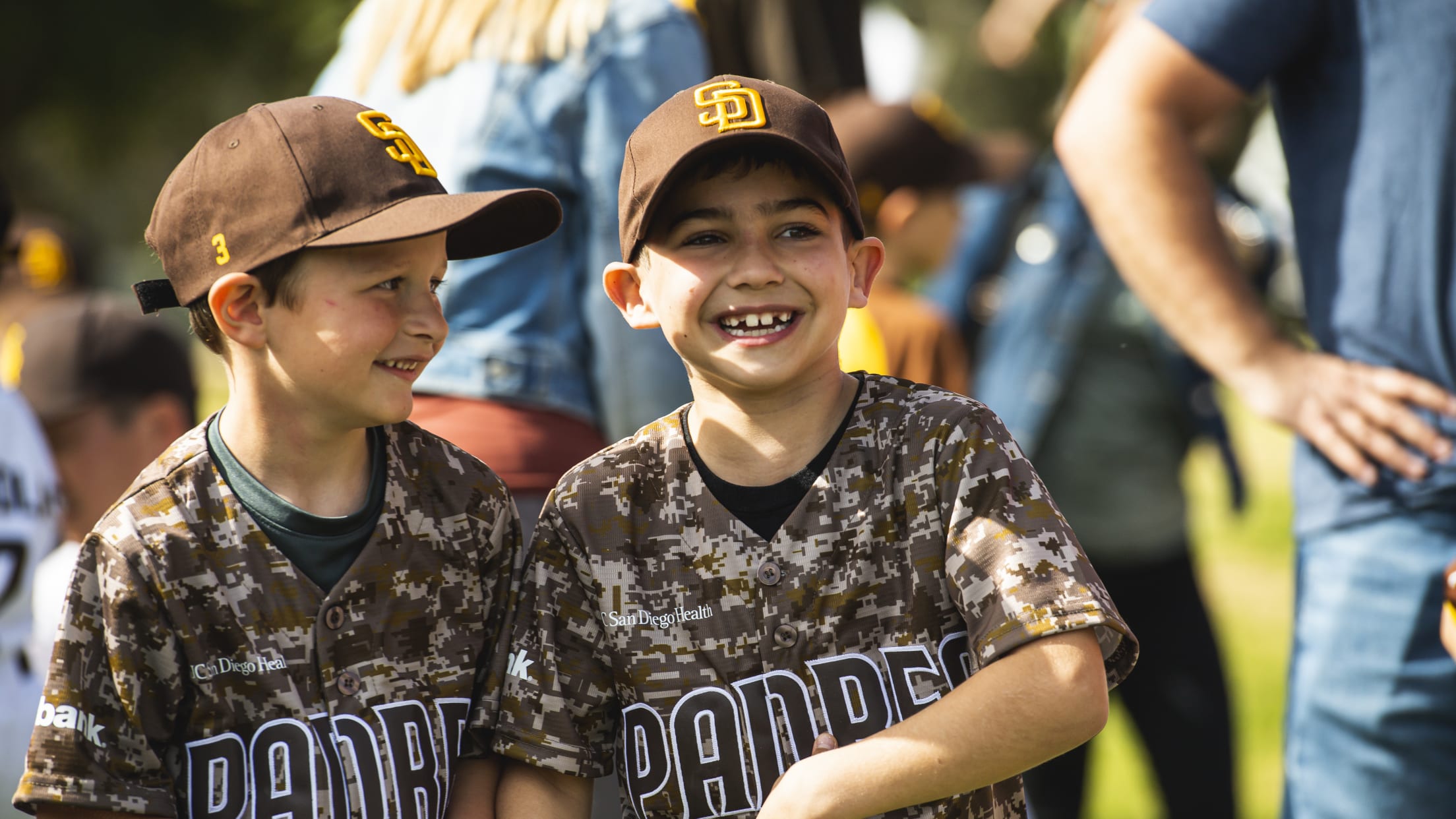 Padres Community, Play