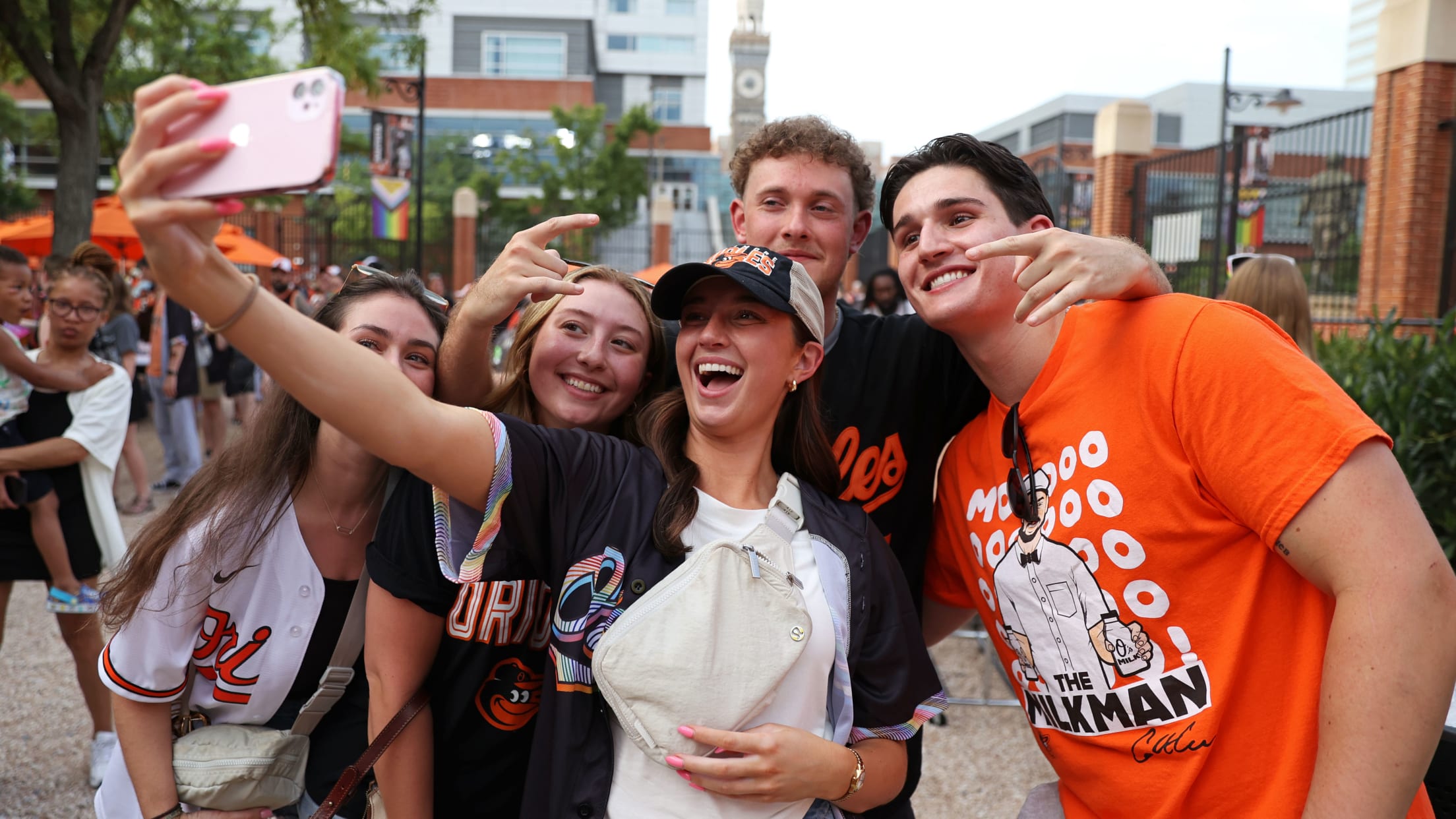 bal_Birdland_Insider_Connor_Photos_004