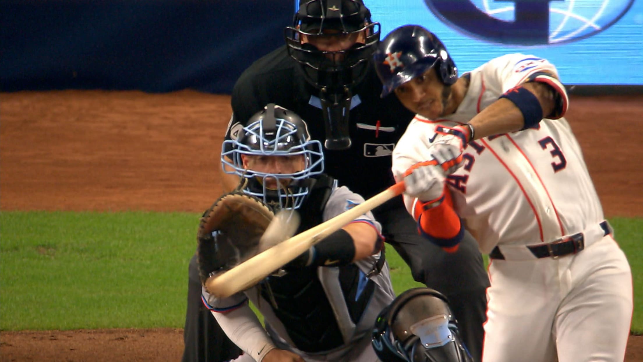 Jeremy Peña's solo home run (9)