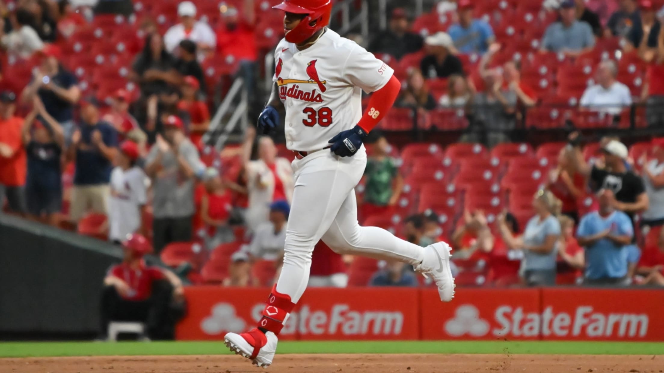 Nelson Velázquez's two-run home run (4)