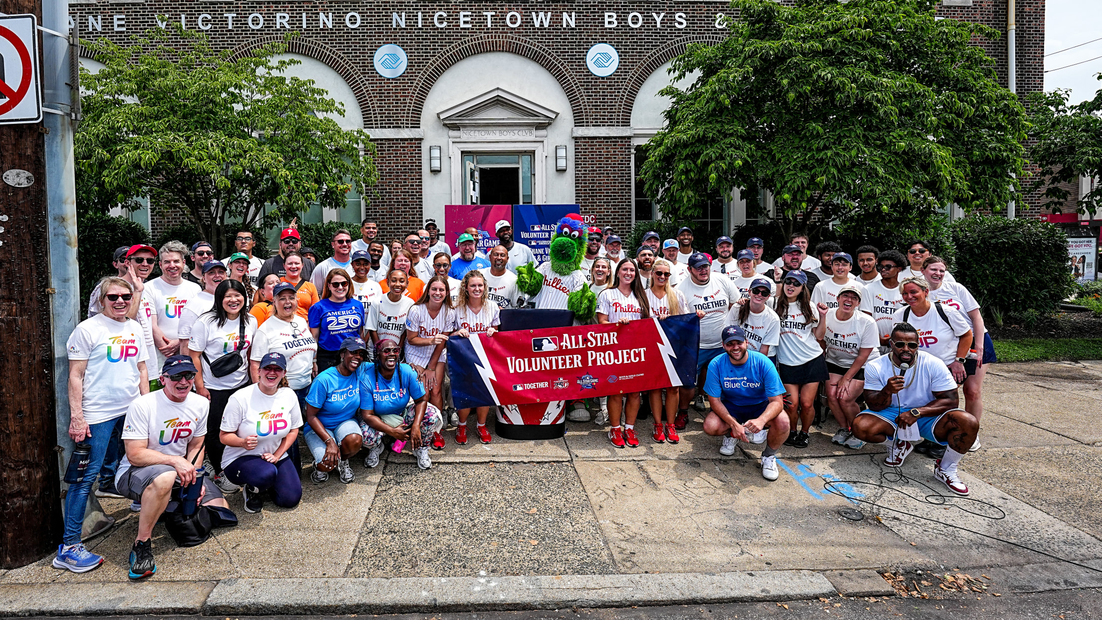 VictorinoBoys&GirlsClub40462