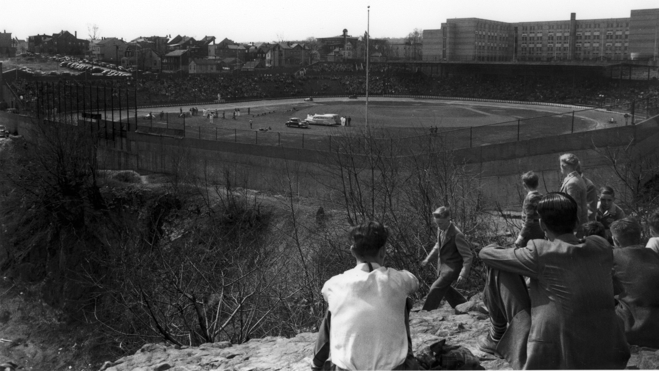 Racing with infield visible