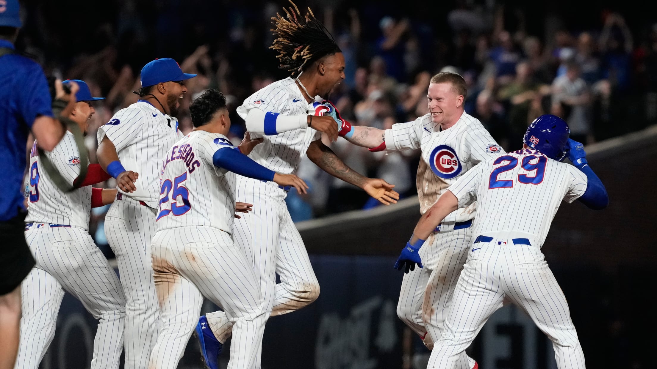 Pete Crow-Armstrong's walk-off single