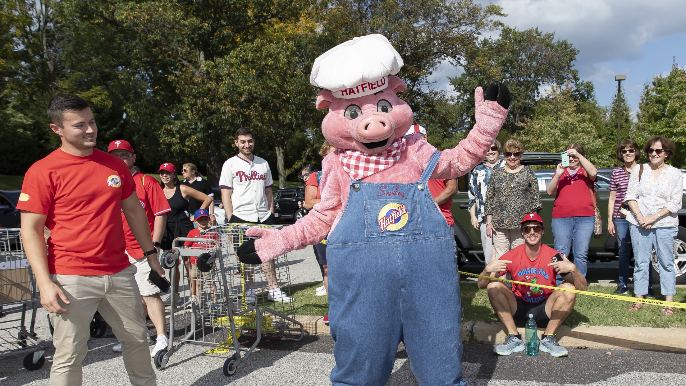 20231002_Phillies_Bus_Rally_Waterfalls-15