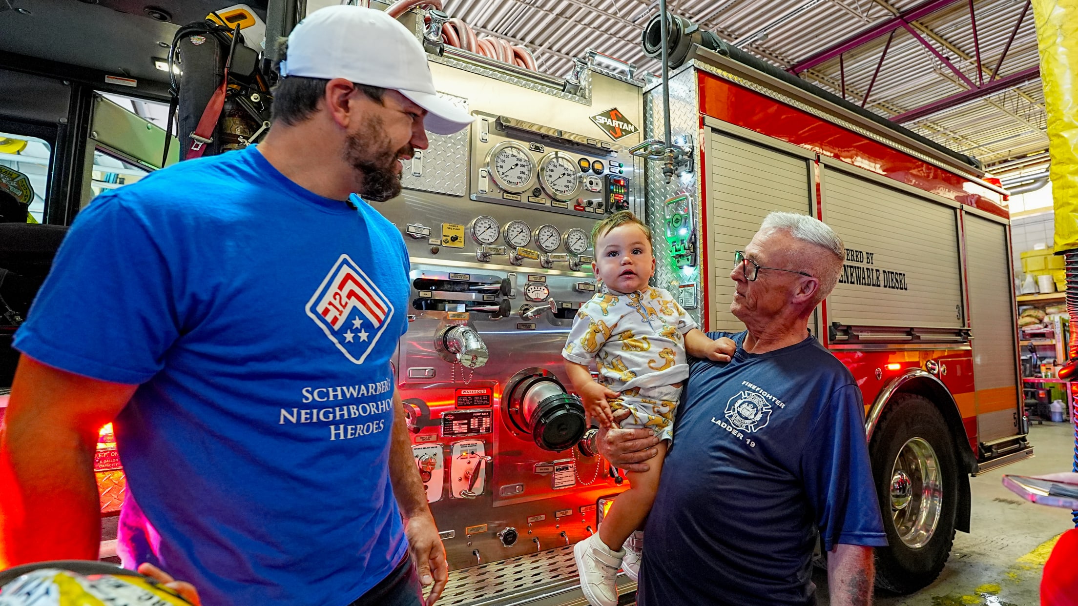 SchwarberNeighborhoodHeroes08403