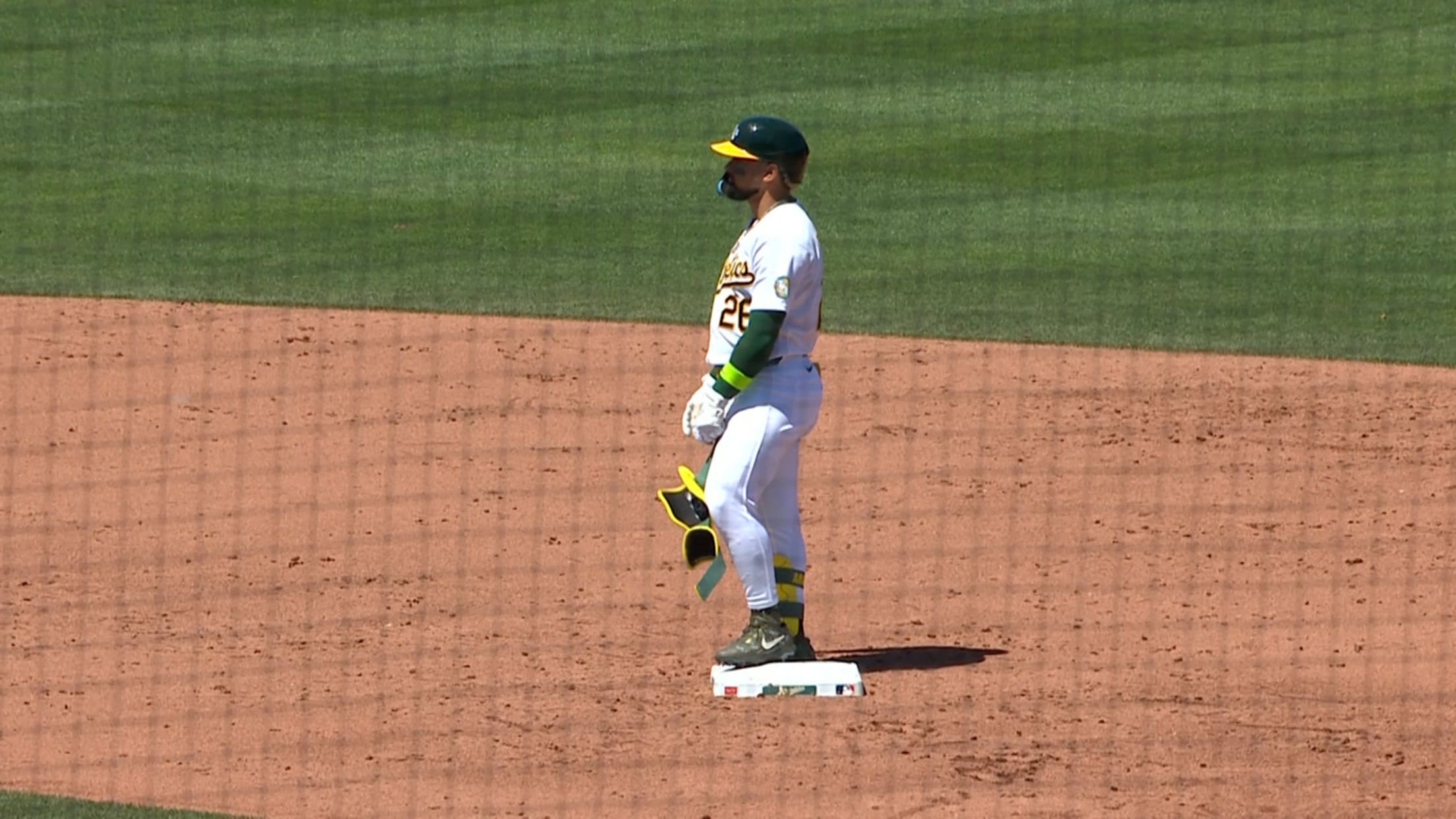 Carlos Cortes's RBI pop-fly double