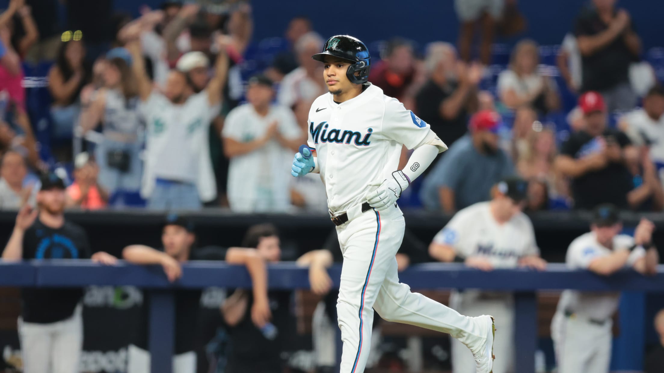Javier Sanoja's solo homer (2)