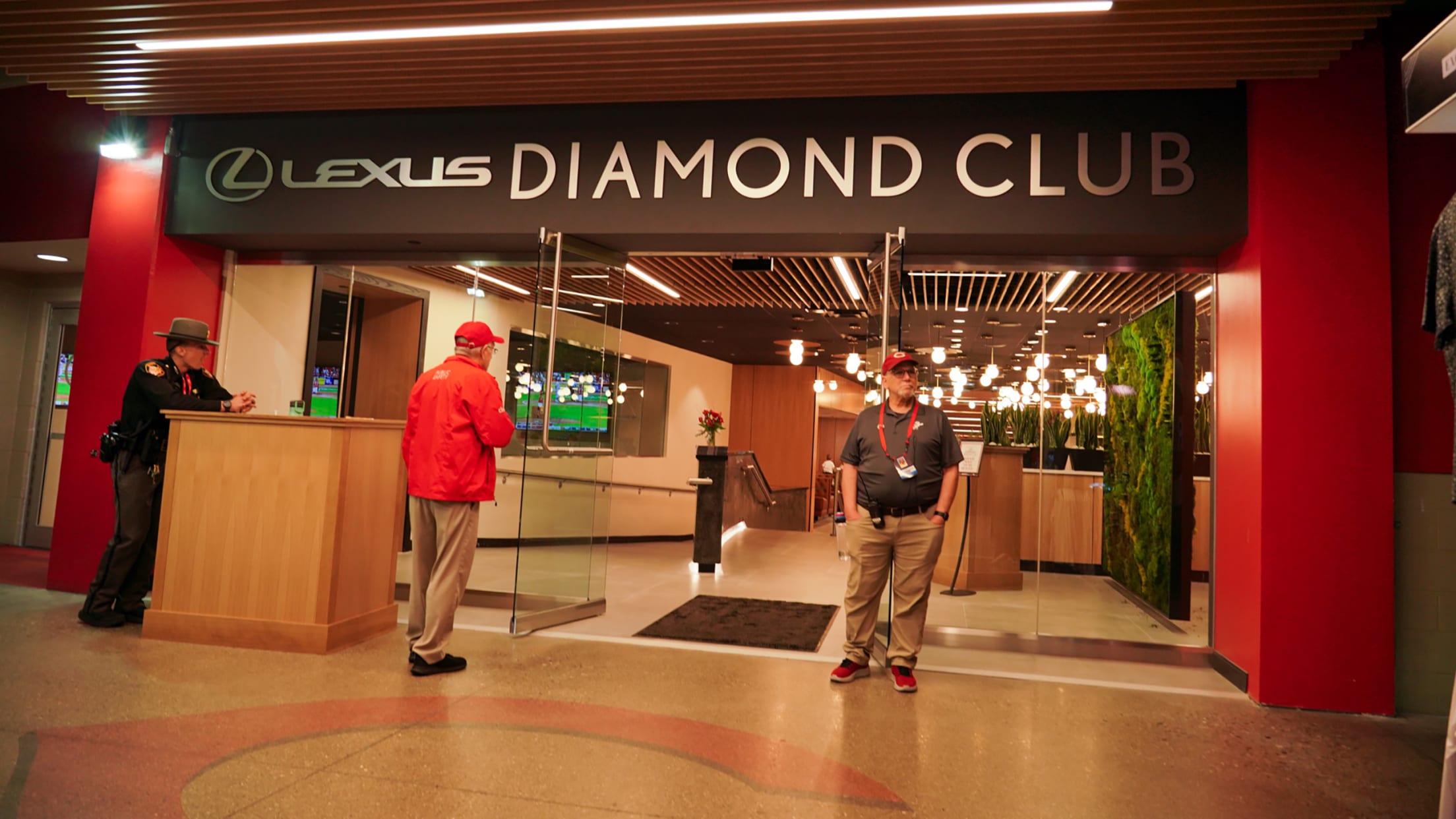 Lexus Diamond Club | Cincinnati Reds