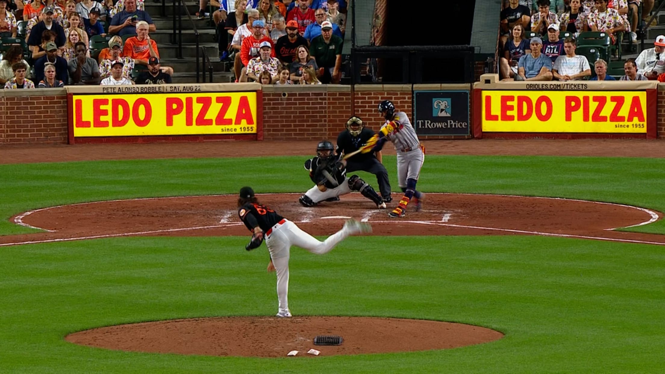 Mauricio Dubón's RBI groundout