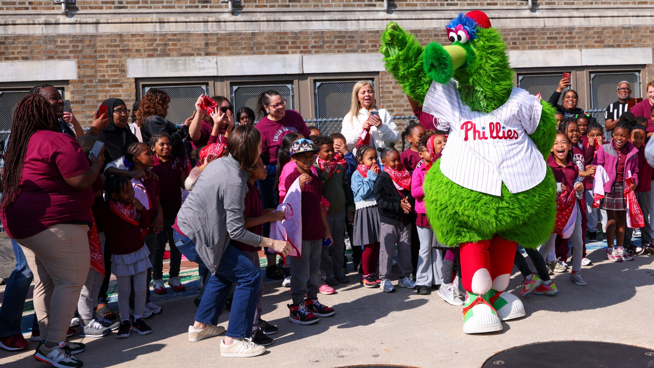 20250602_Tree Planting_Asplundh_PHS-18