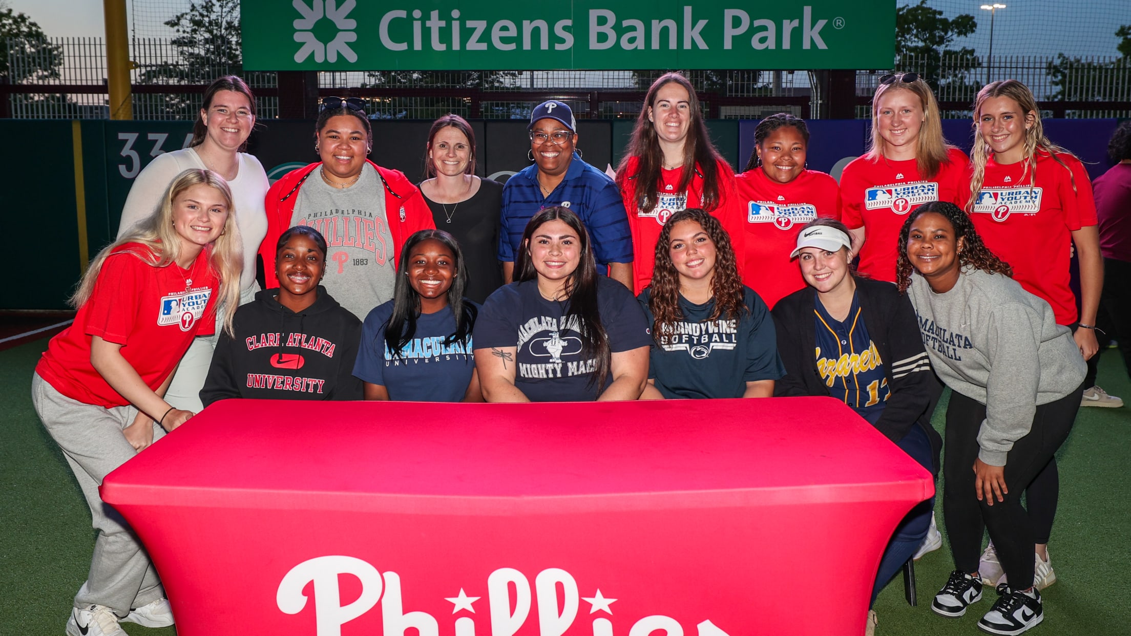 20240513_UYA Signing-162