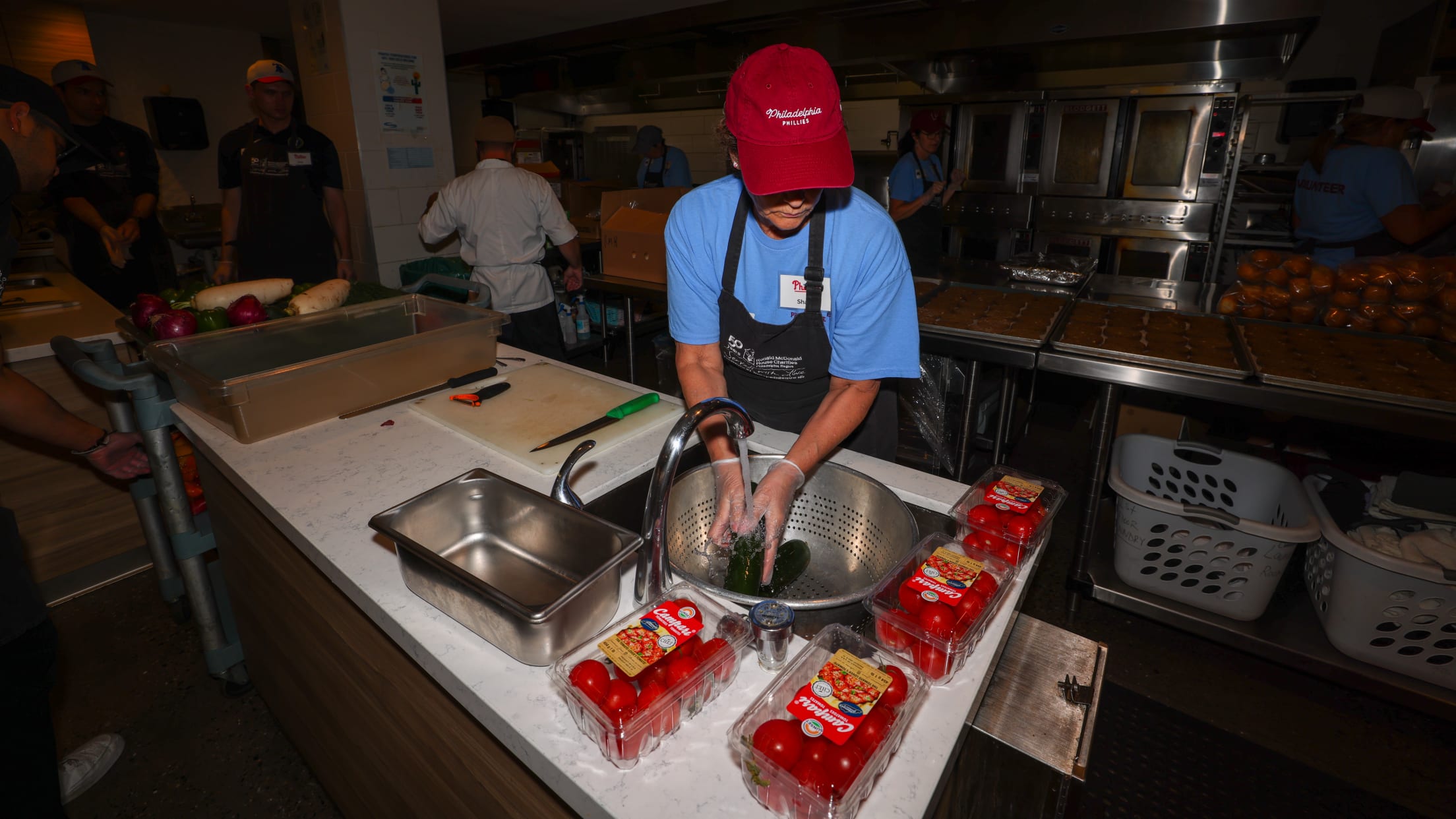 20250624_Phillies Give Back- Ronald McDonald House-3