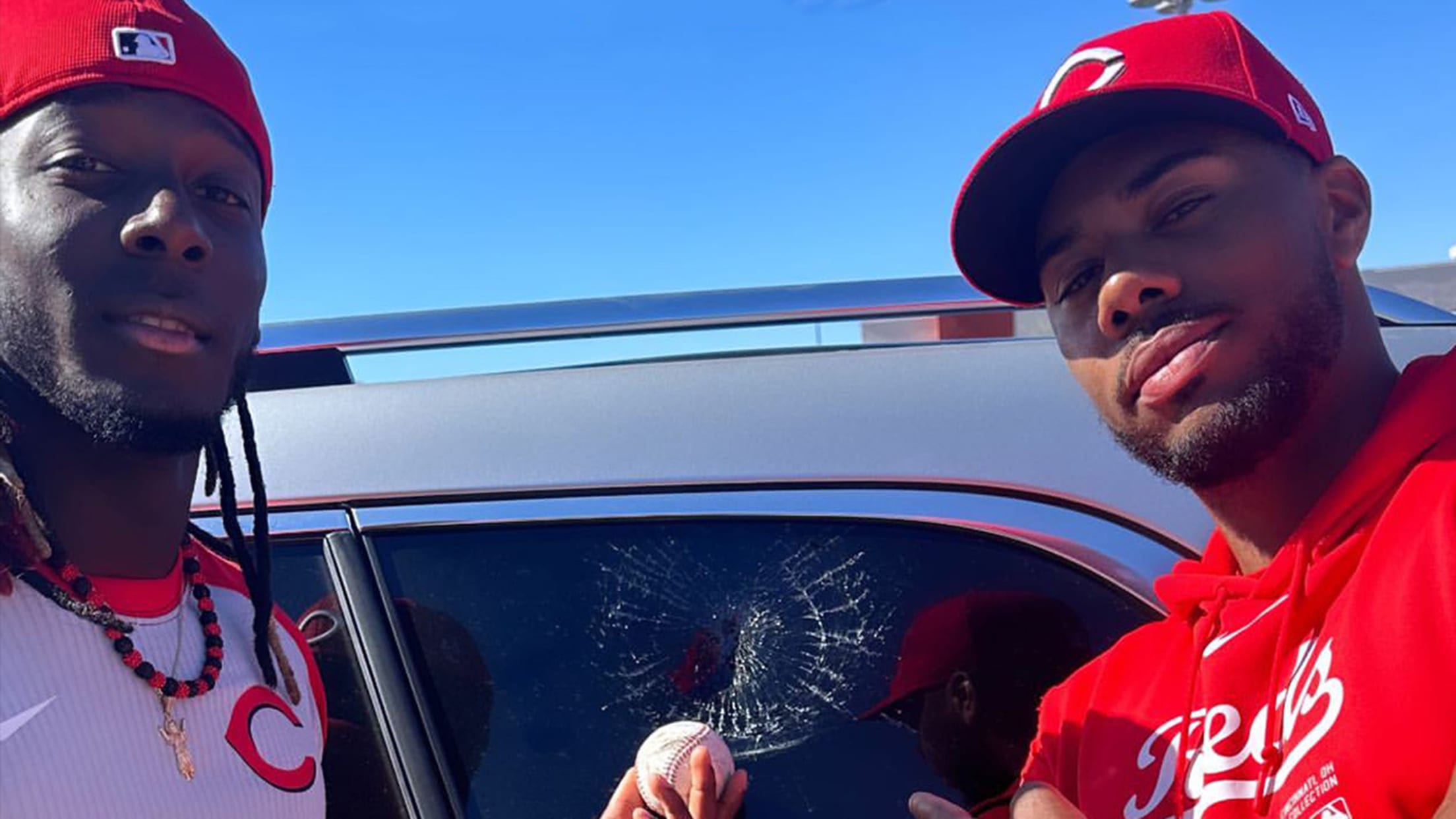 Elly De La Cruz, Hunter Greene, and a cracked car window