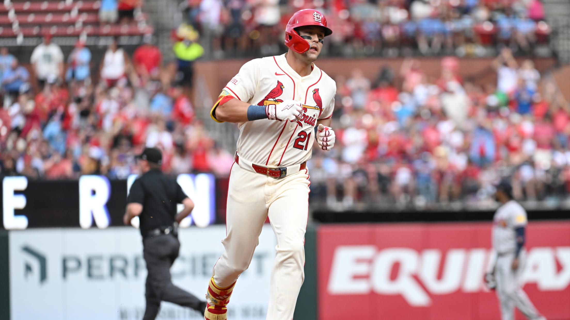 Lars Nootbaar's three-run homer (3)