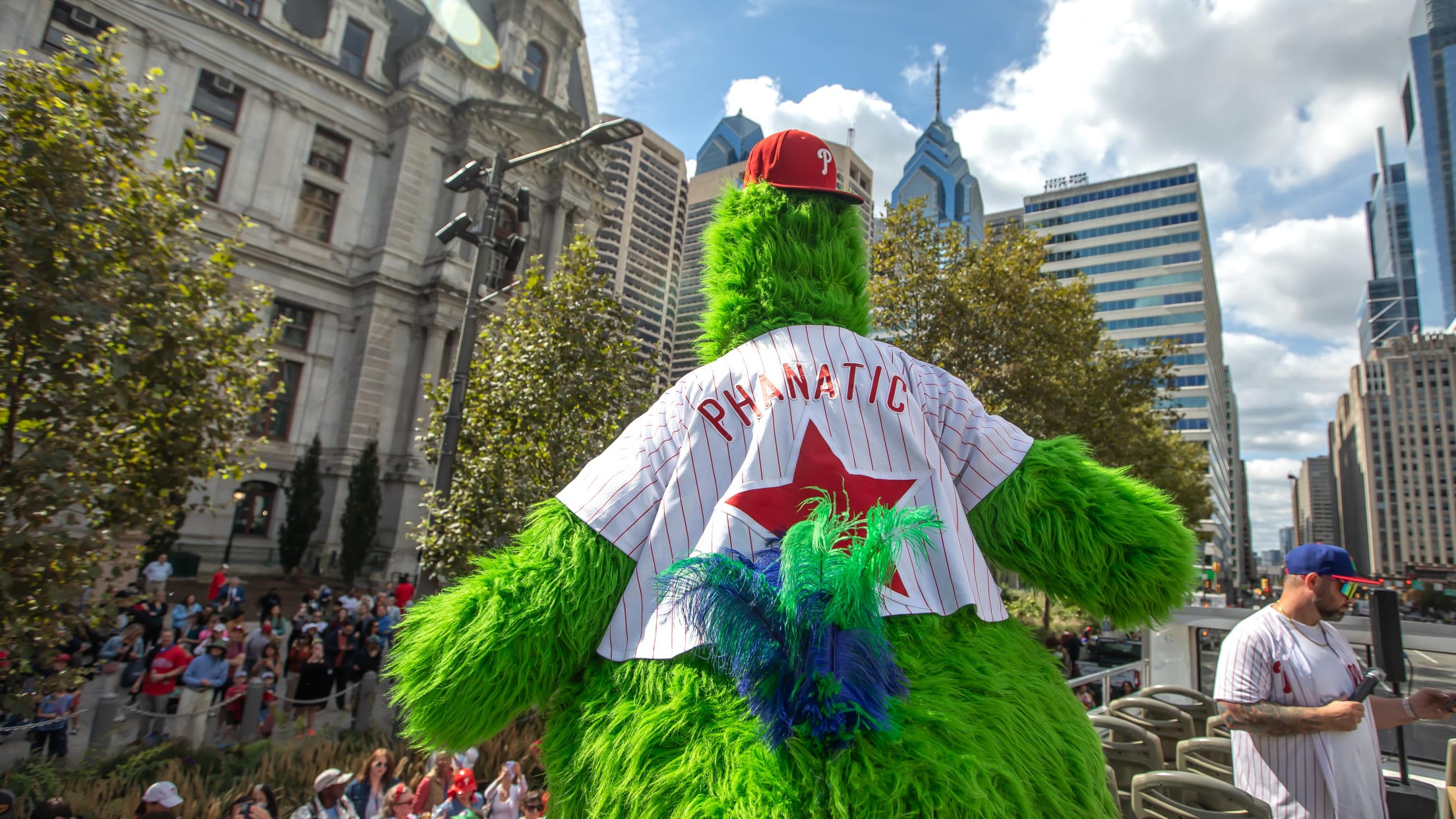 20251002_Rally_Red_October_Bus_Waterfalls-18