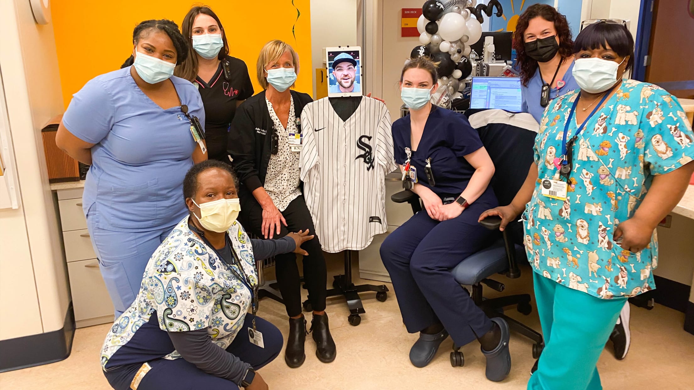 White Sox Charities Close Out Cancer Liam Hendriks Shirt – The