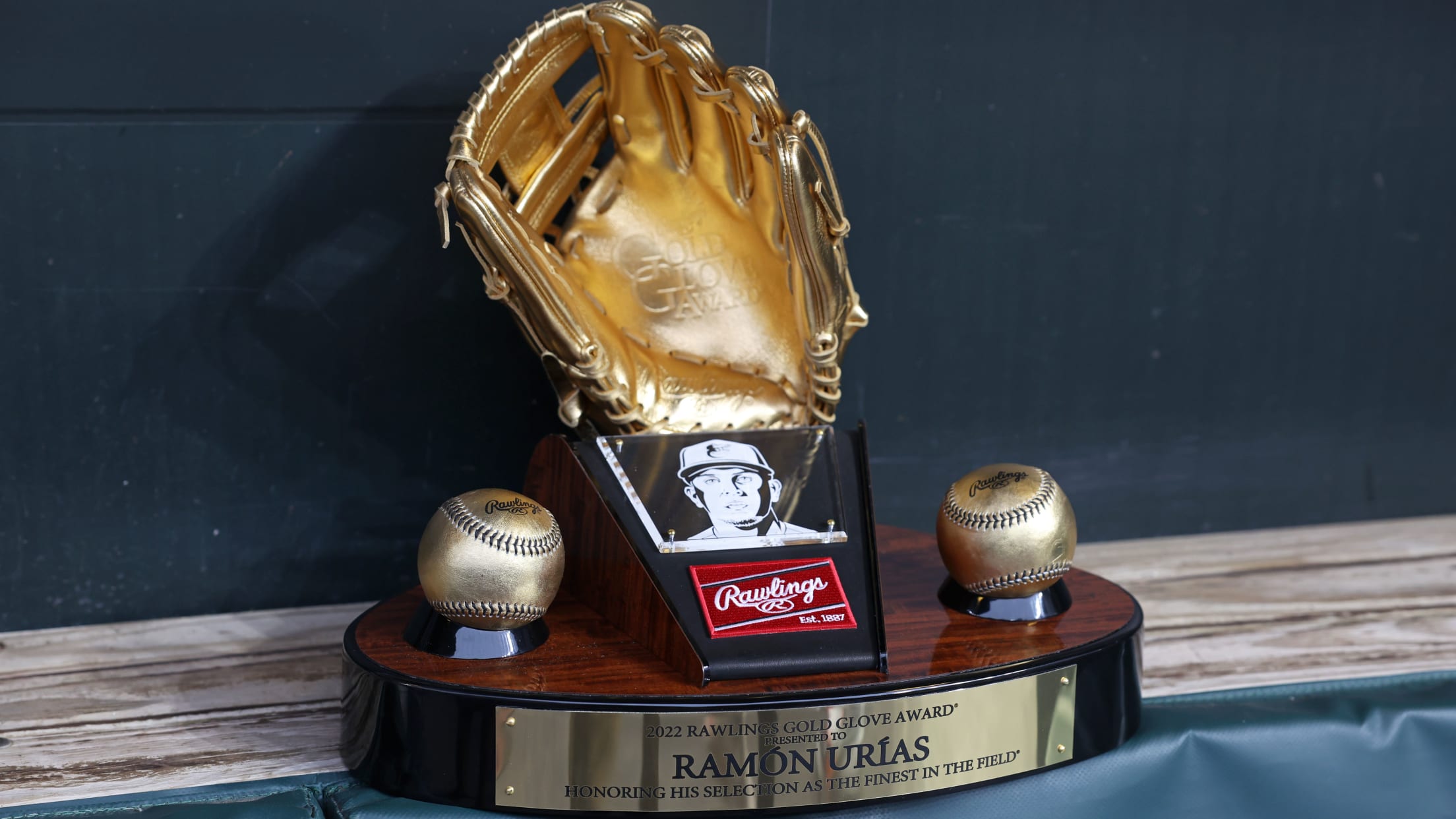 BI-BAL-Urias Insider Story - 009