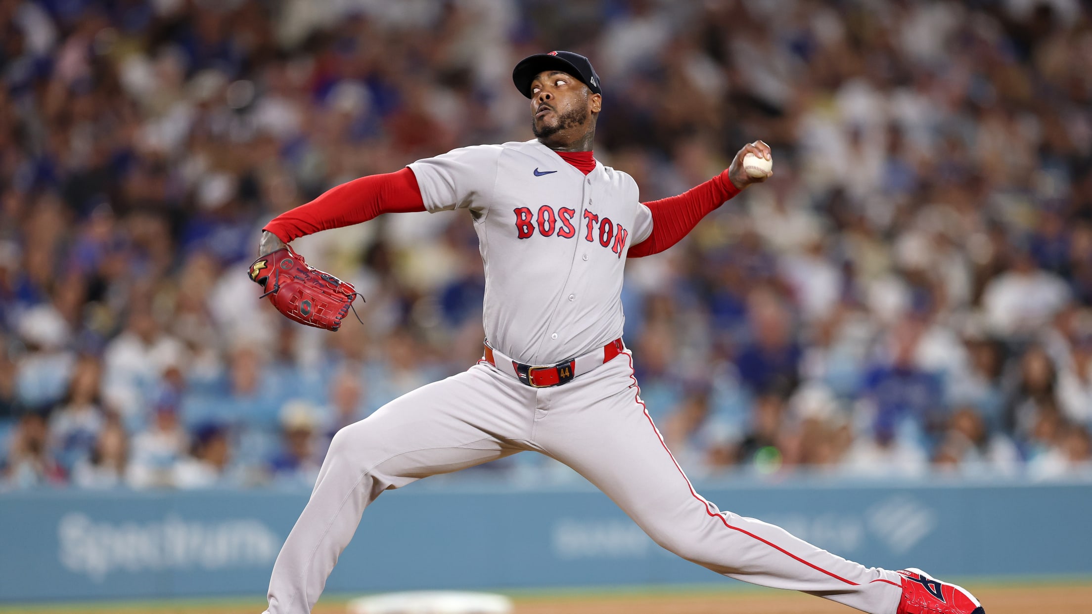 Aroldis Chapman named the AL Reliever of the Month