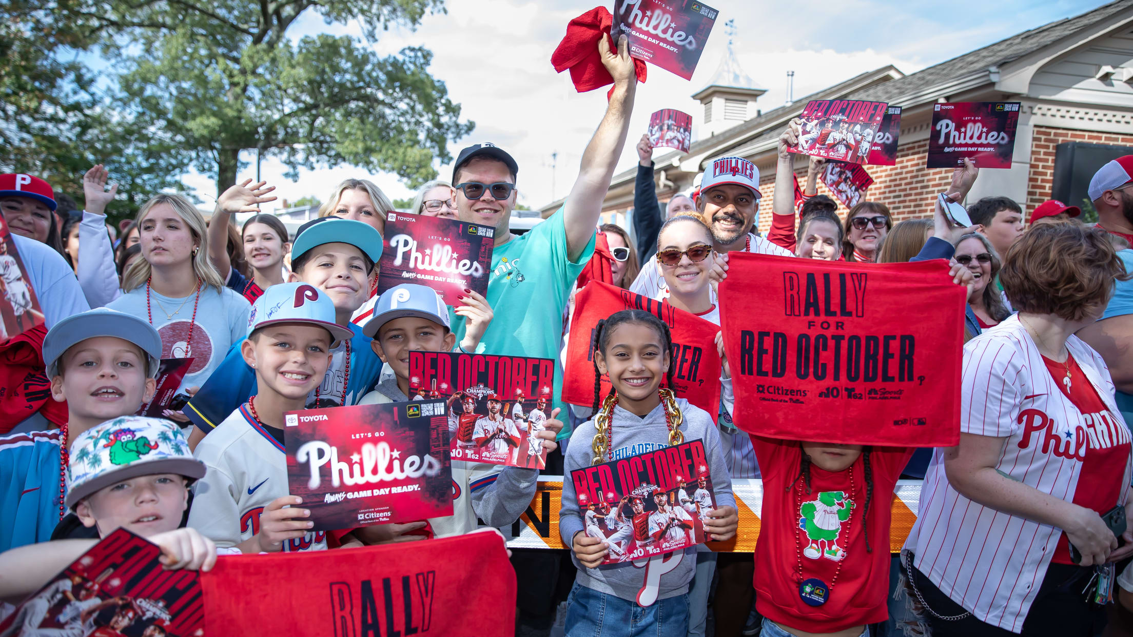 20251002_Rally_Red_October_Bus_Waterfalls-45