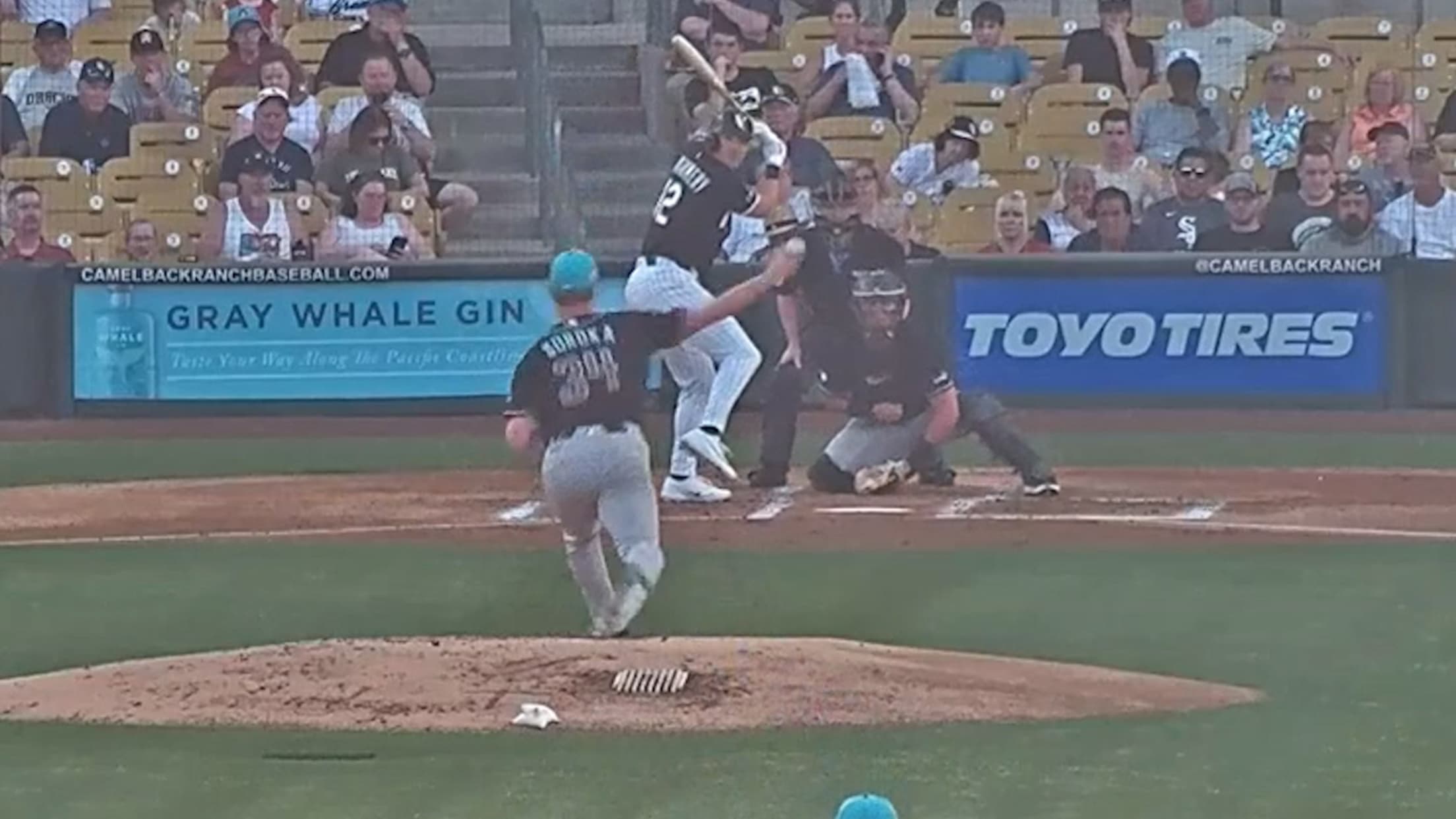 Mike Soroka fans eight over five strong innings