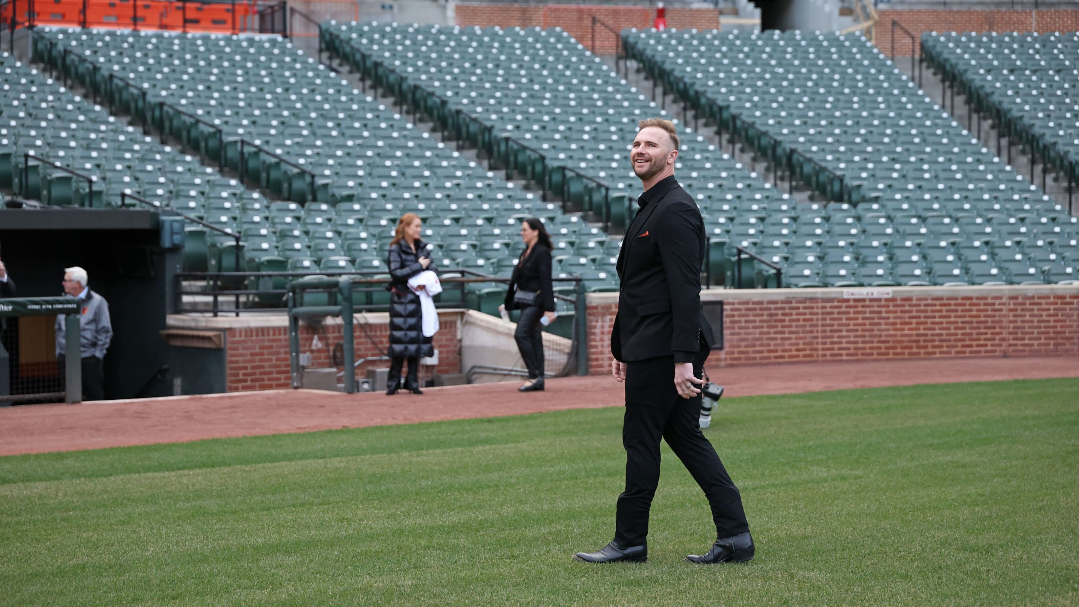 Alonso_Insider_12:16:25_018