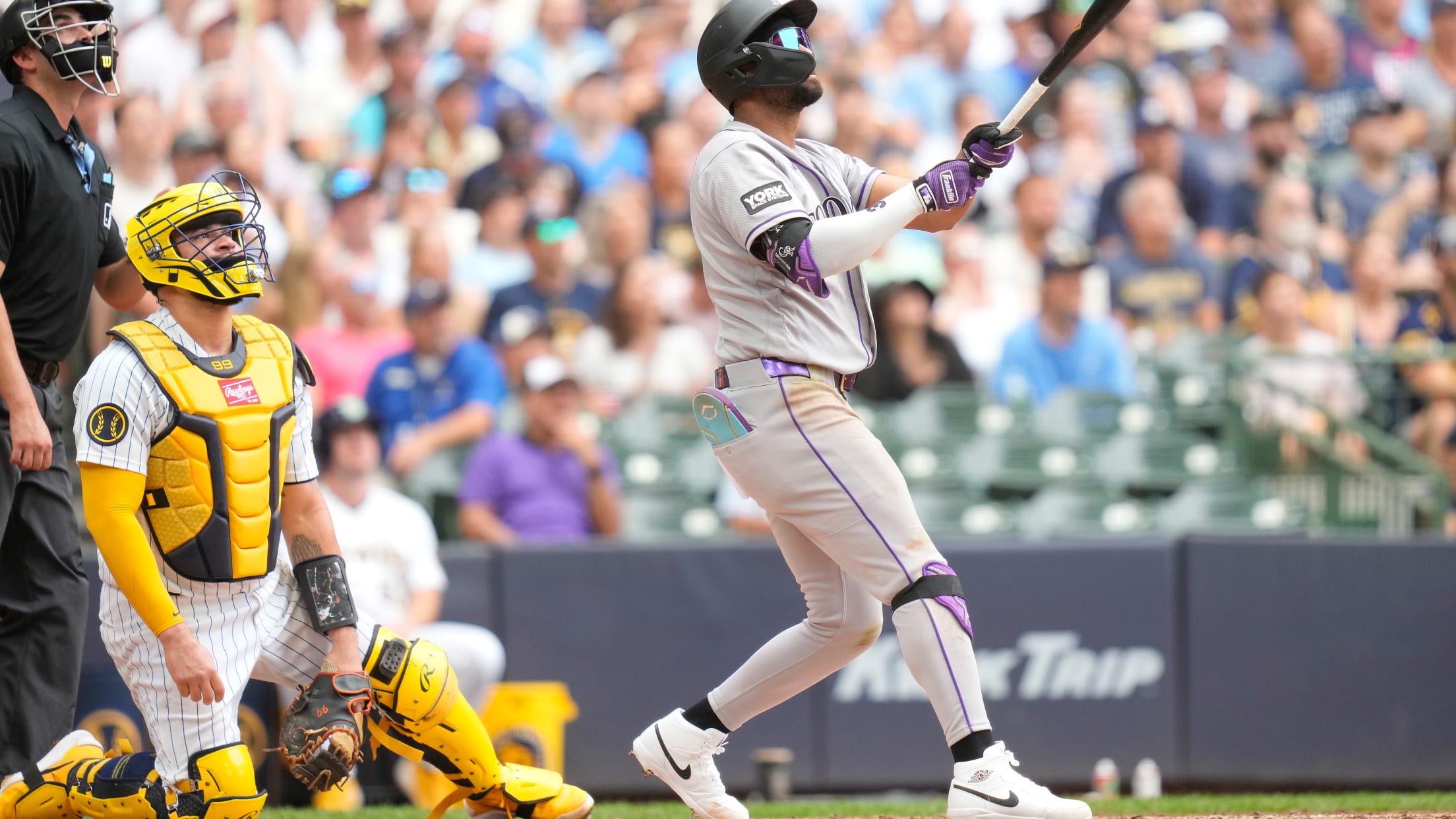Willi Castro's solo home run (10)