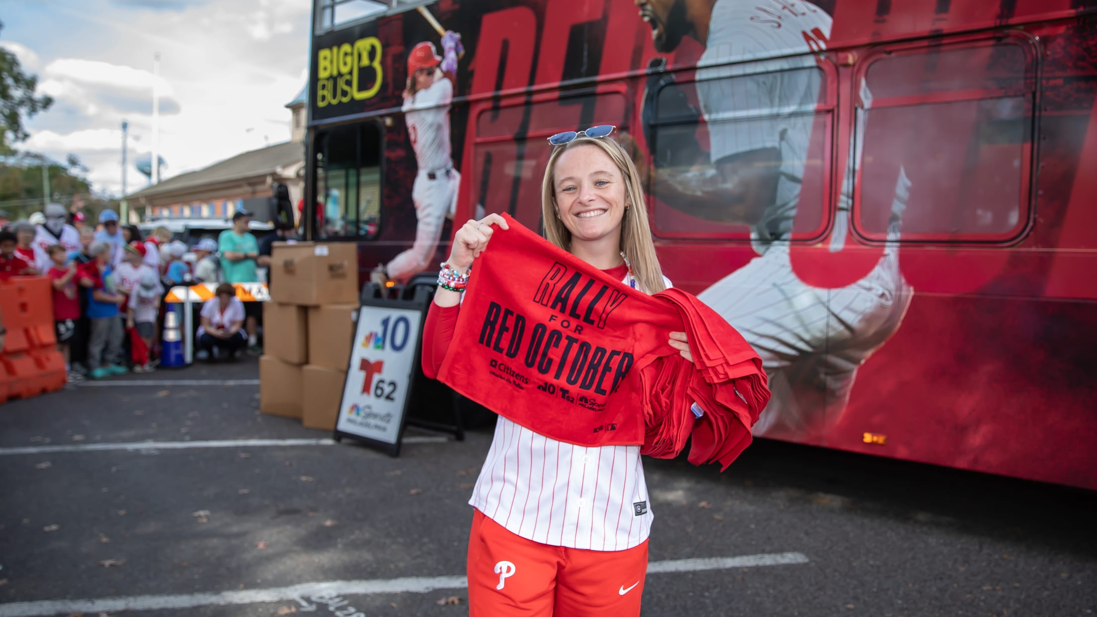 20251002_Rally_Red_October_Bus_Waterfalls-41