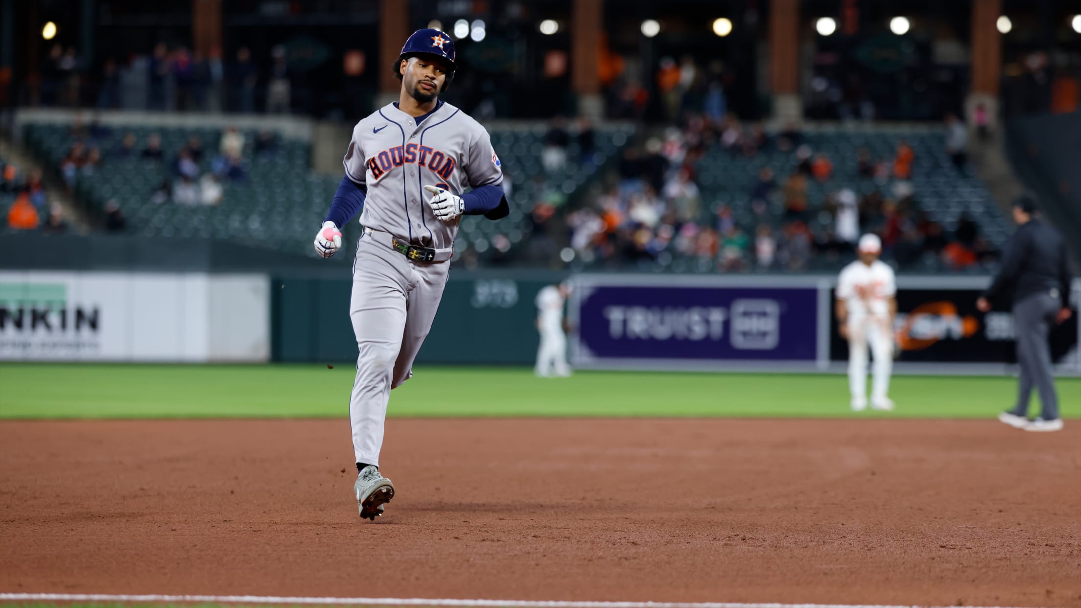 Brice Matthews' solo homer (2)