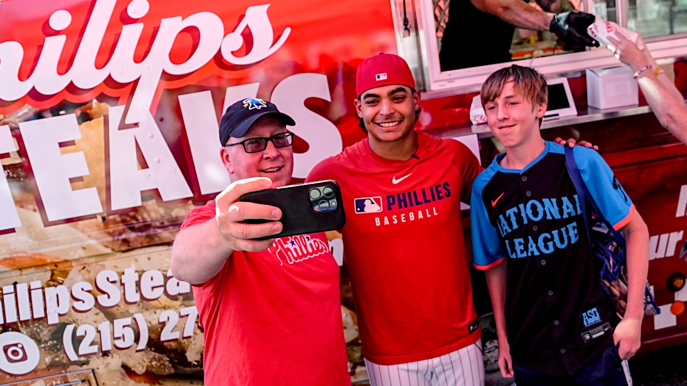 LuzardoCheeseSteak09240