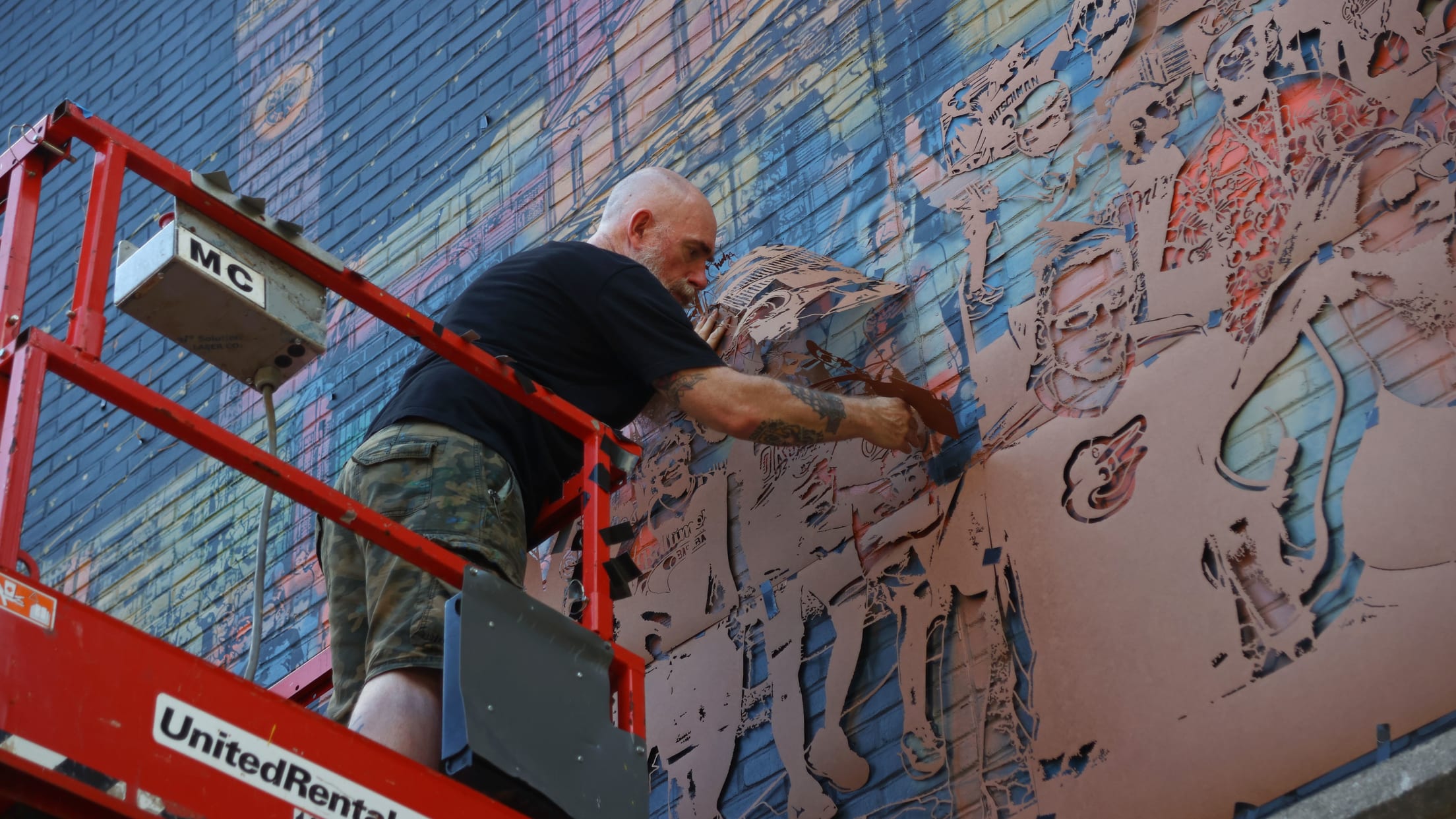 Orioles unveil new Camden Yards mural inspired by City Connect