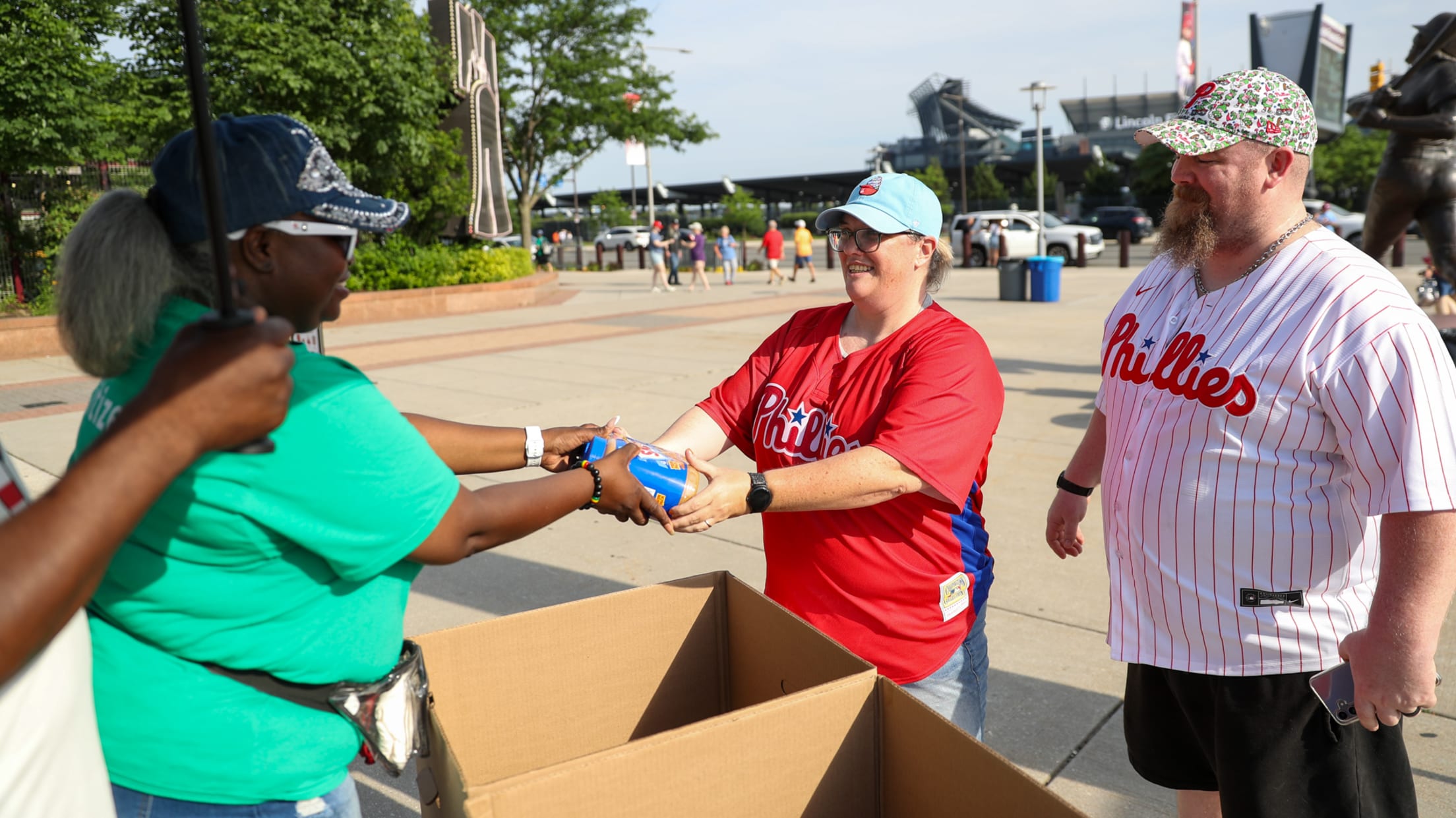 20250622_ThirdBaseGate_PhansFeedingFamilies-018