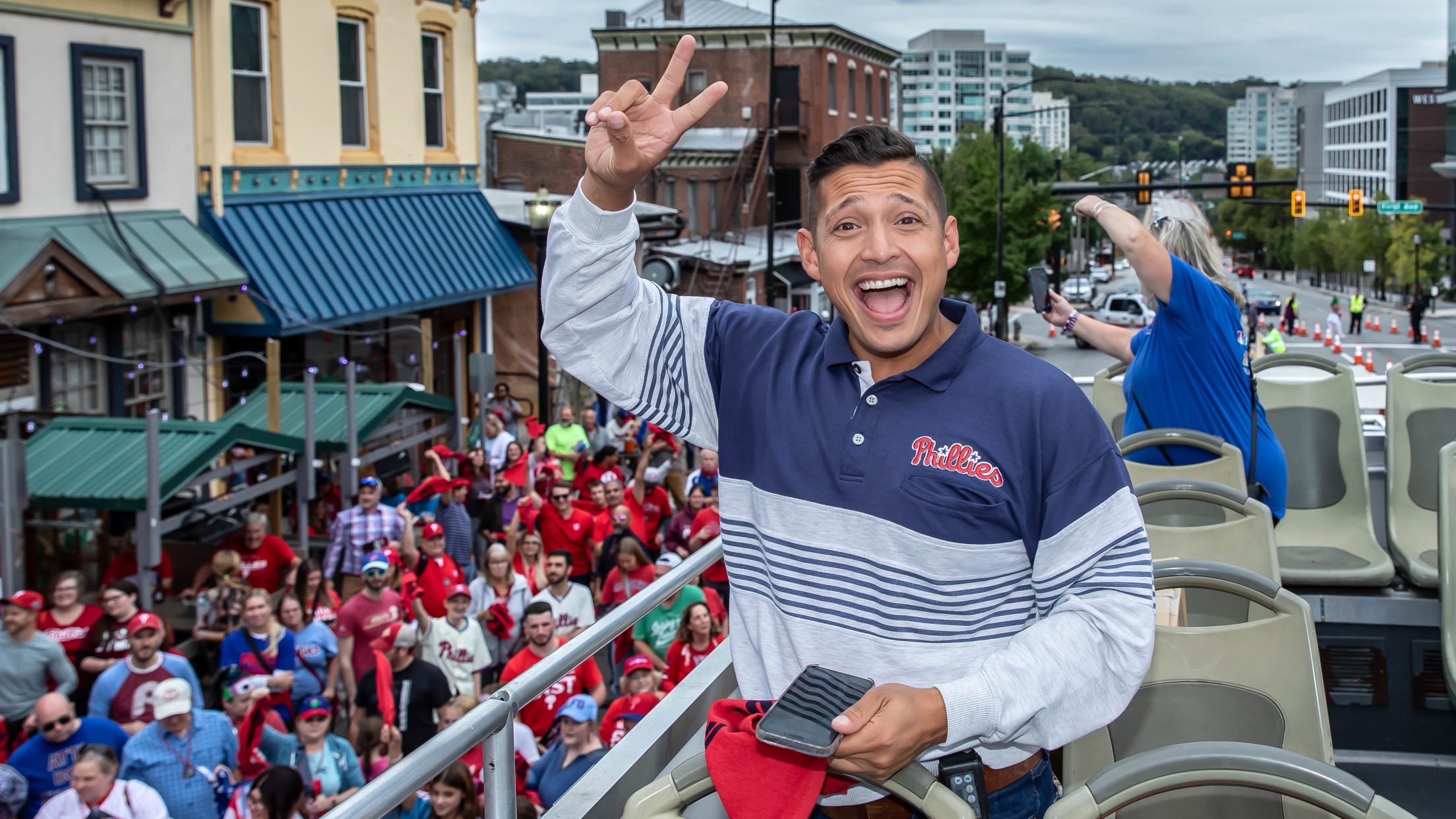 20241002_Phillies_Bus_Rally_Waterfalls-71