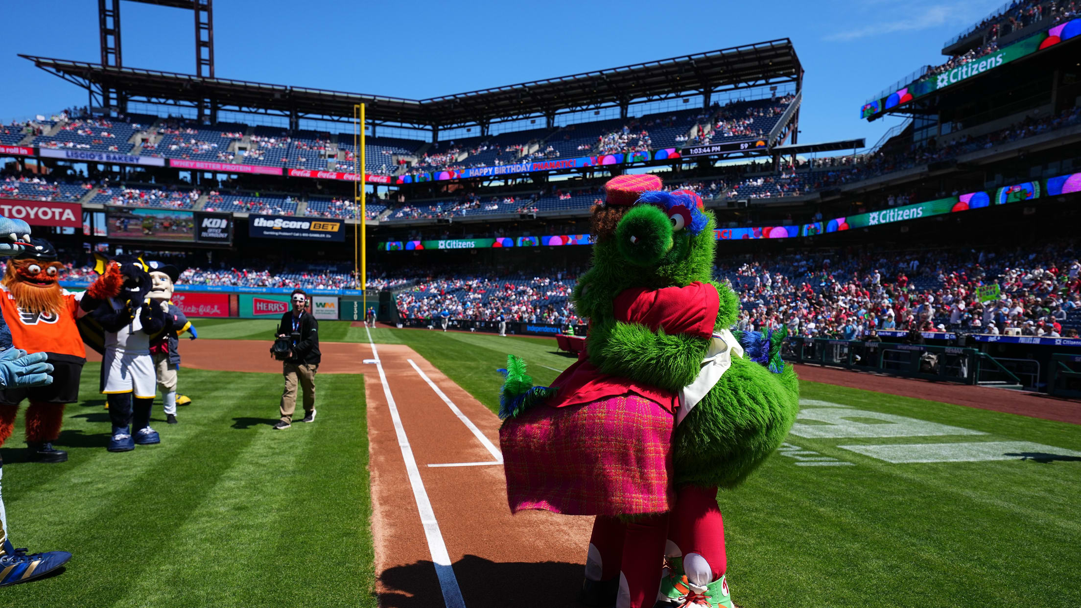 Phanatic_Birthday11517