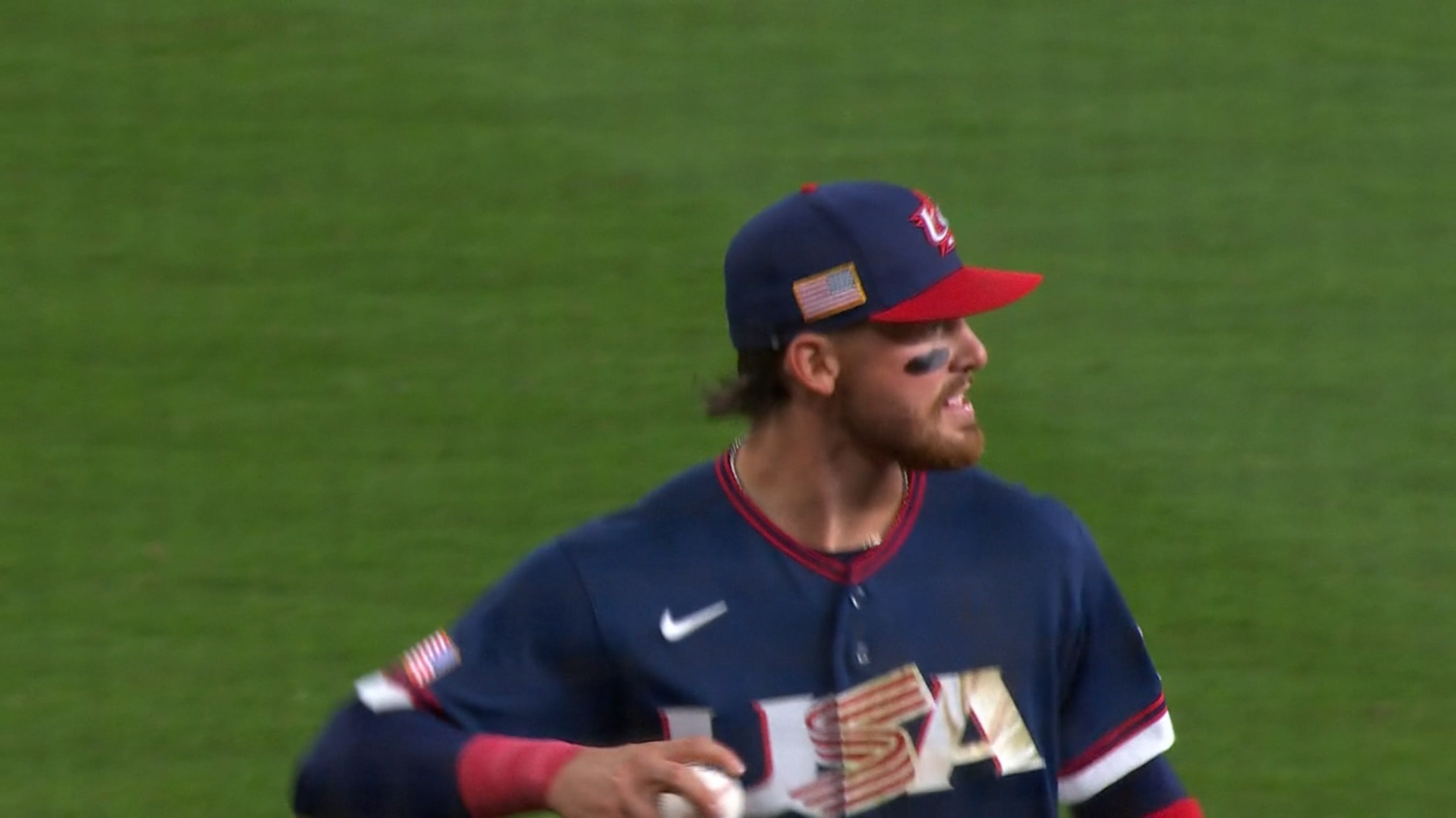 Bobby Witt Jr.'s lunging catch