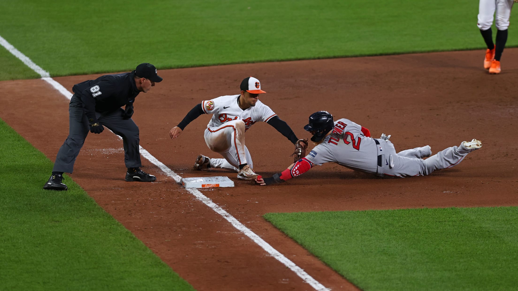 BAL-BI-121823-TopPhotos23-032