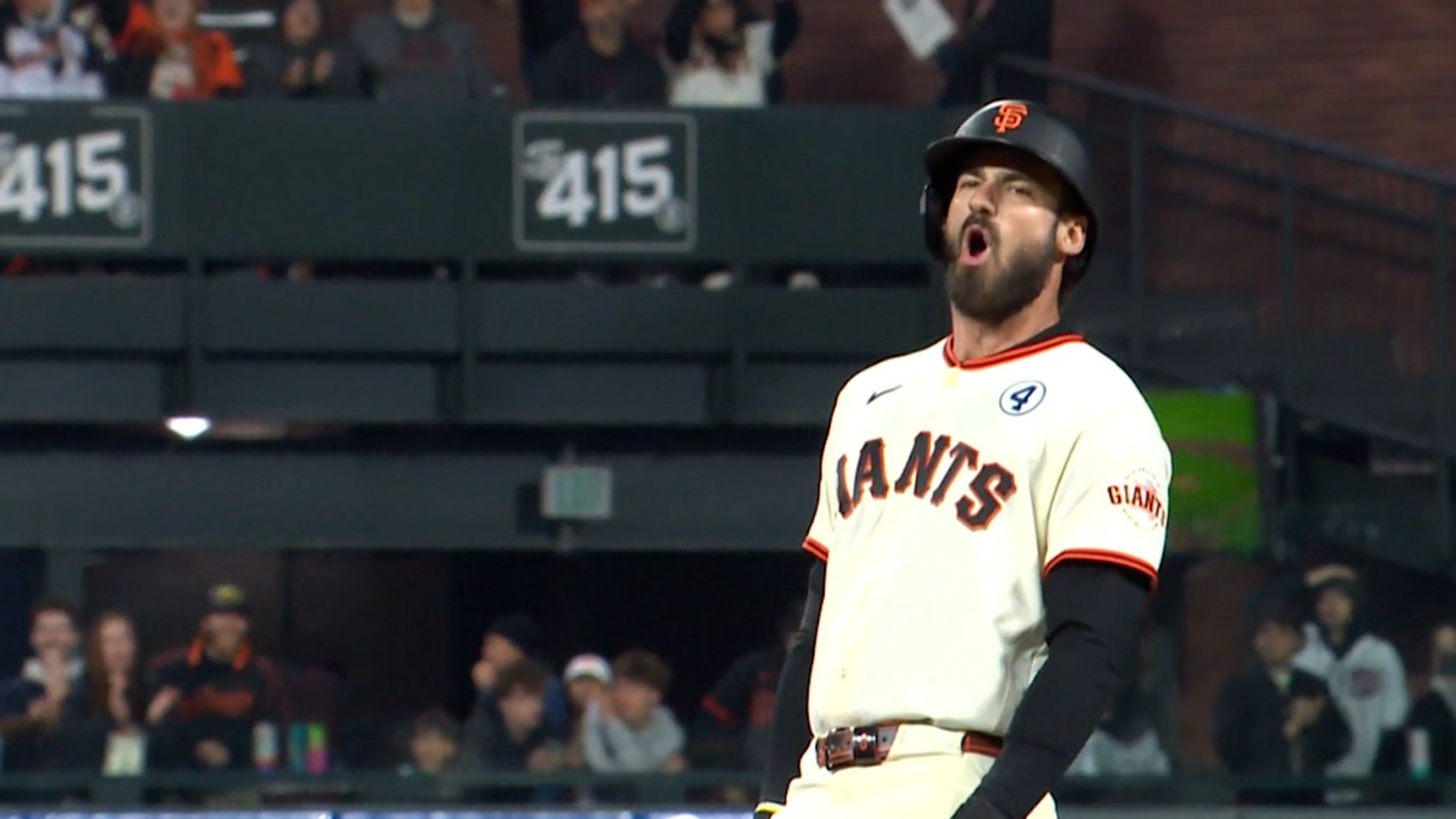 Bryce Eldridge pega el hit de la ventaja 