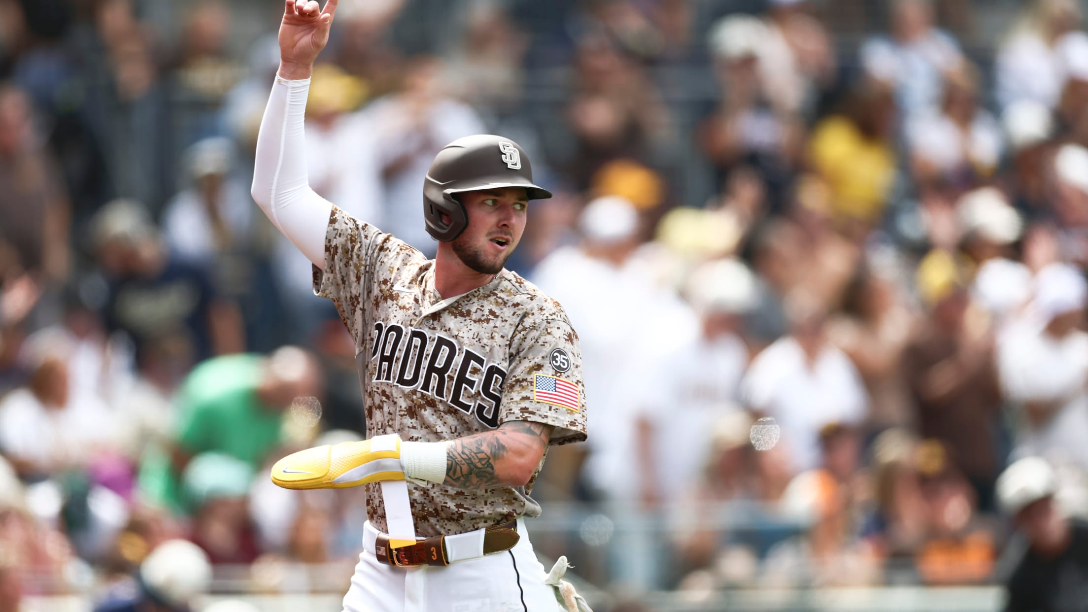 Jake Cronenworth is named the NL Player of the Week