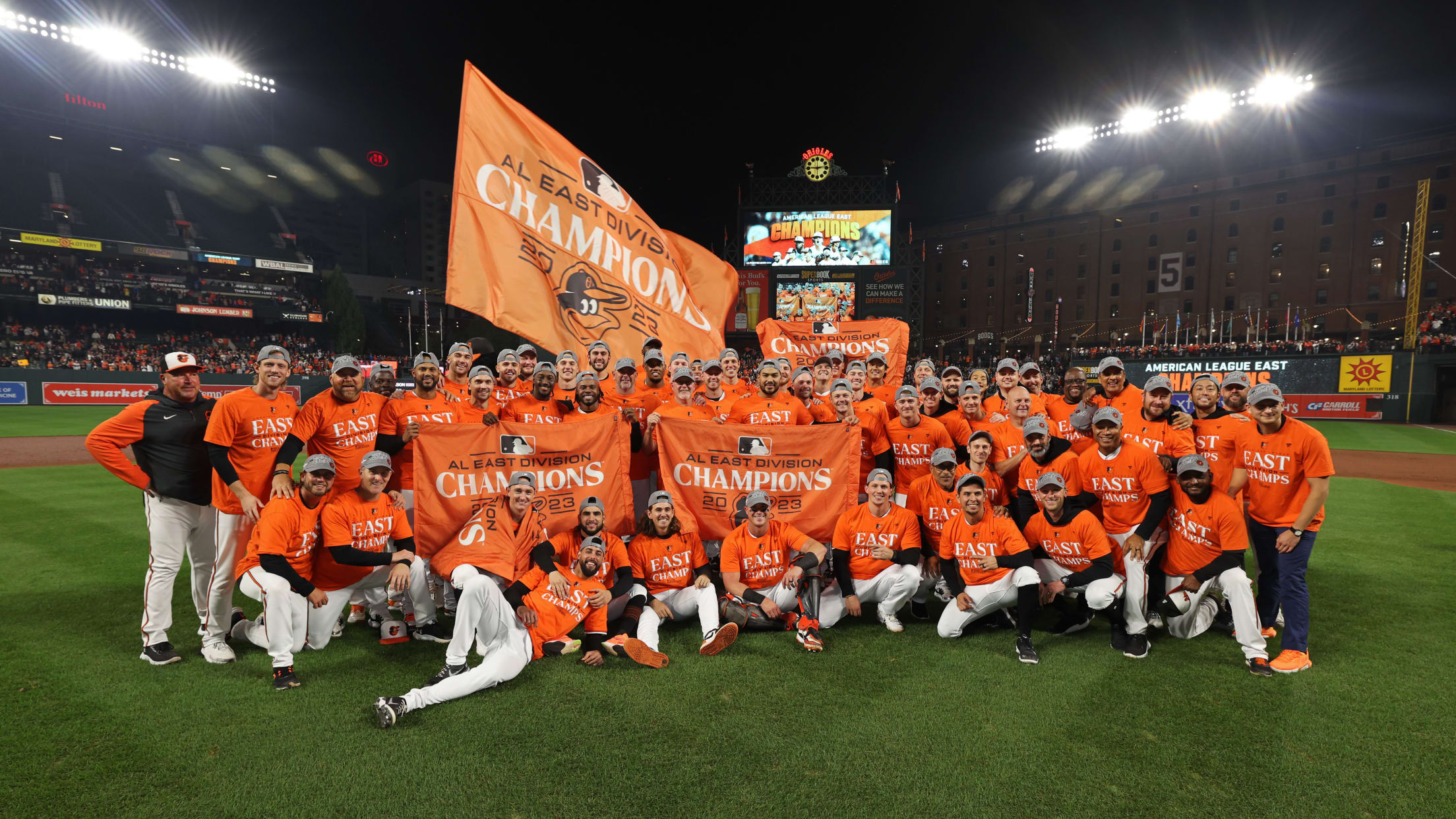 BAL- BI - Homestand In Focus - 1003 - 051