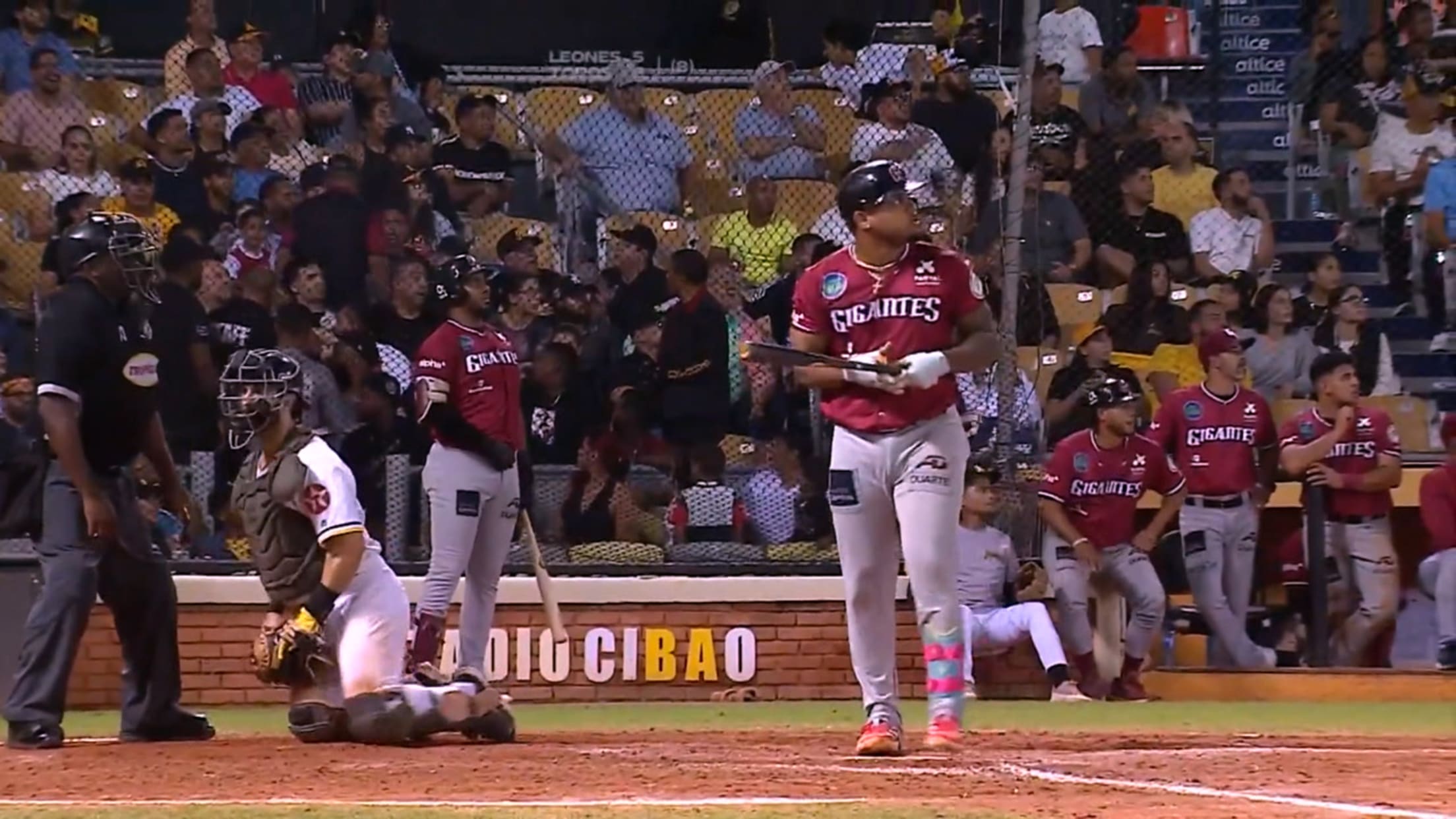 Jonrón solitario de  Deyvison De Los Santos