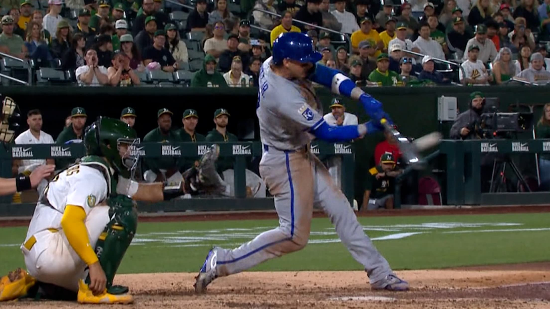 Bobby Witt Jr.'s go-ahead home run (2)