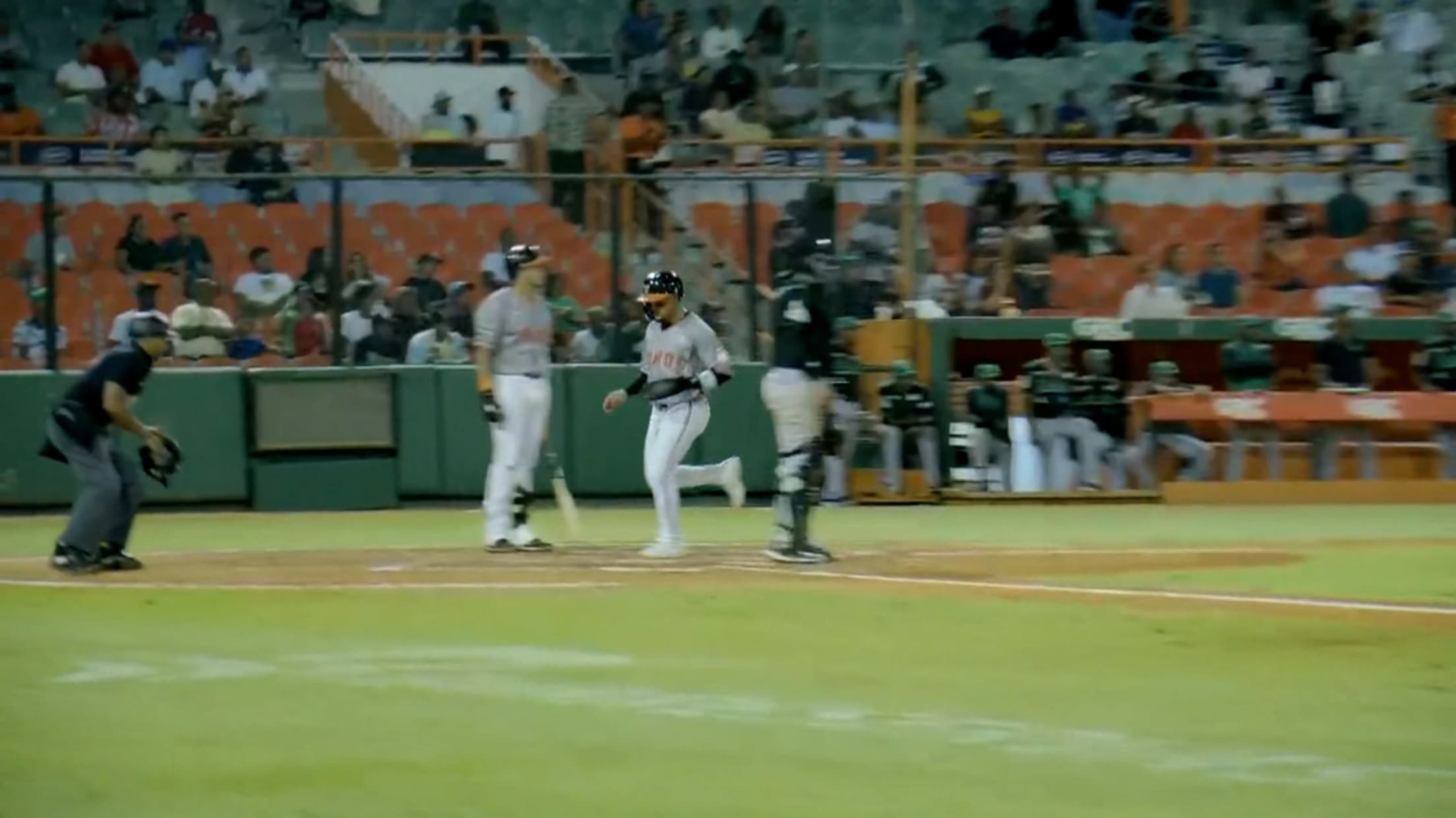 Gasper anota en un mal tiro  