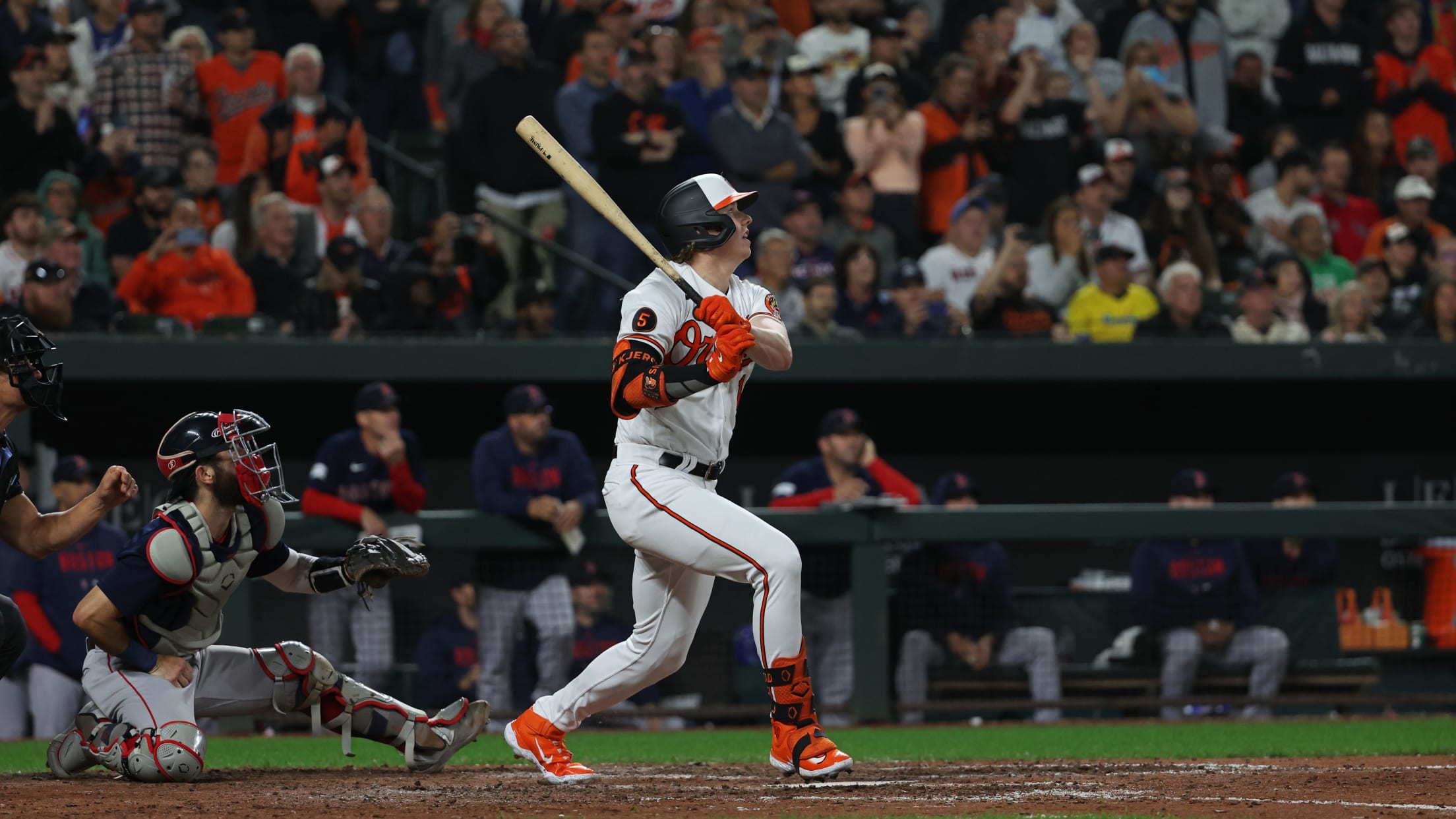 BAL- BI - Homestand In Focus - 1003 - 035