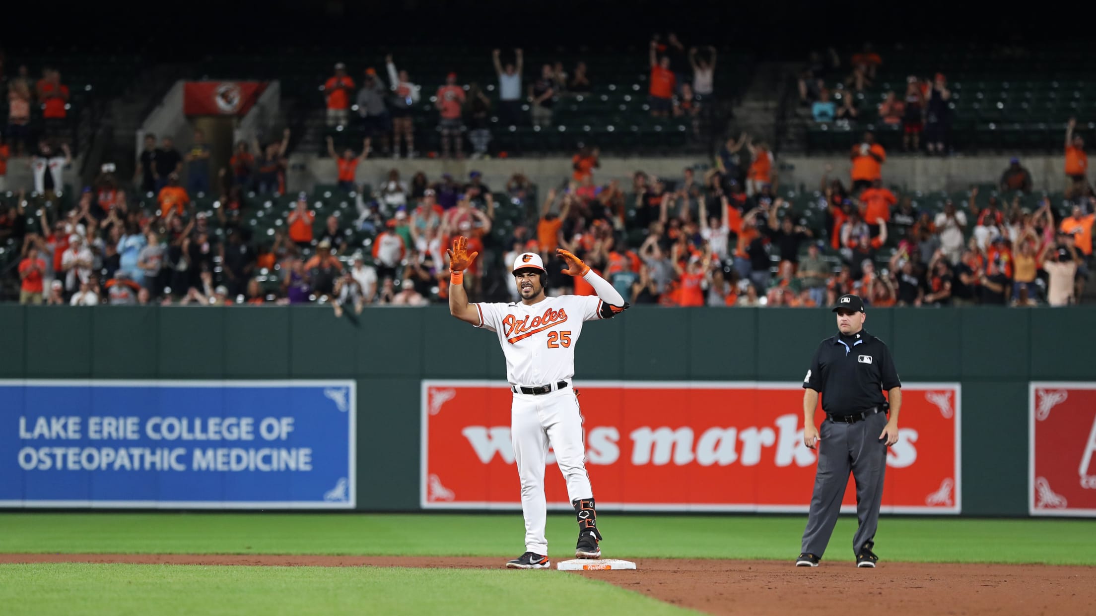 BAL-BI-Homestand-in-focus-083123-121