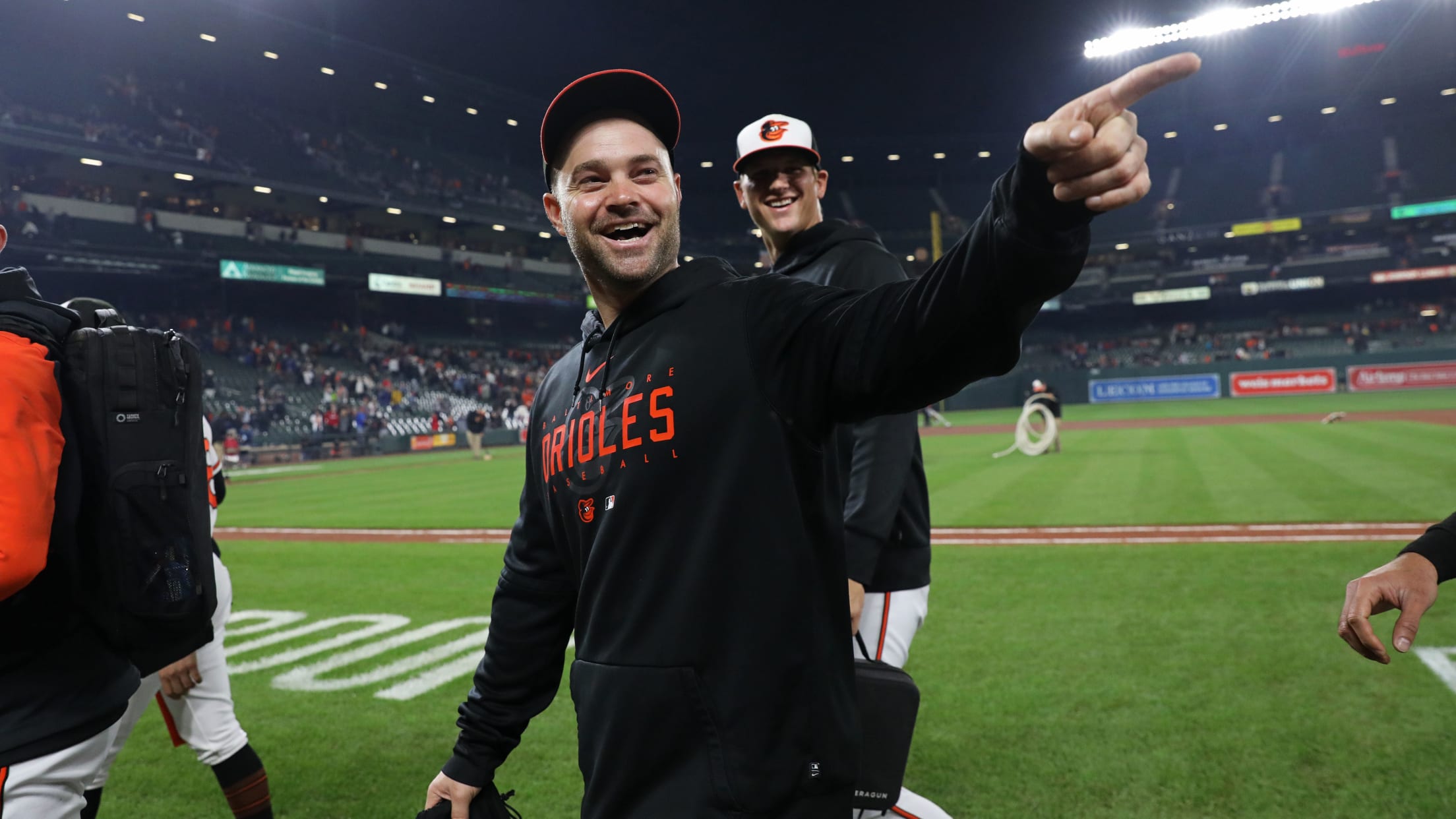 BAL- BI - Homestand In Focus - 1003 - 016