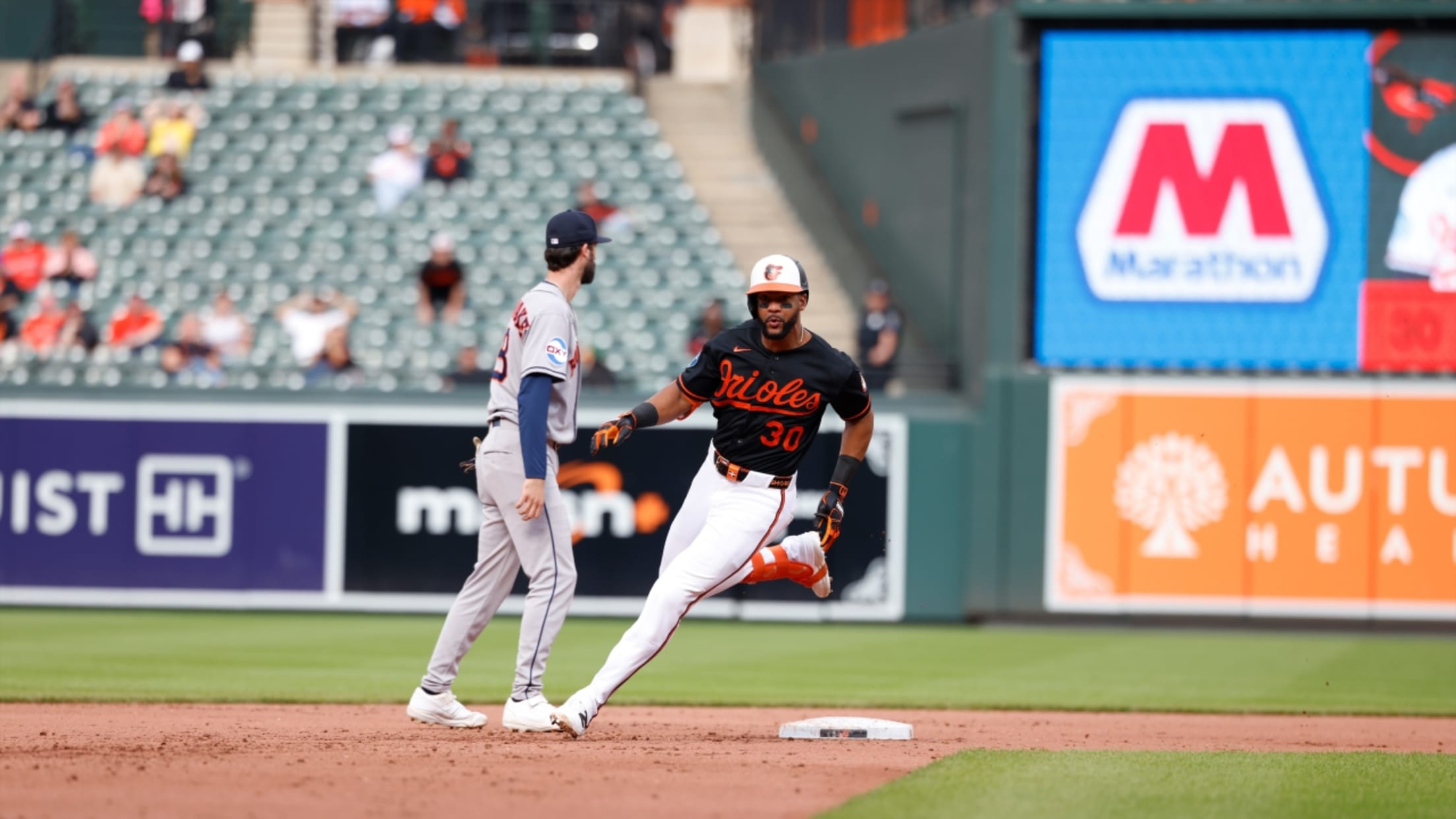 Leody Taveras' two-run triple